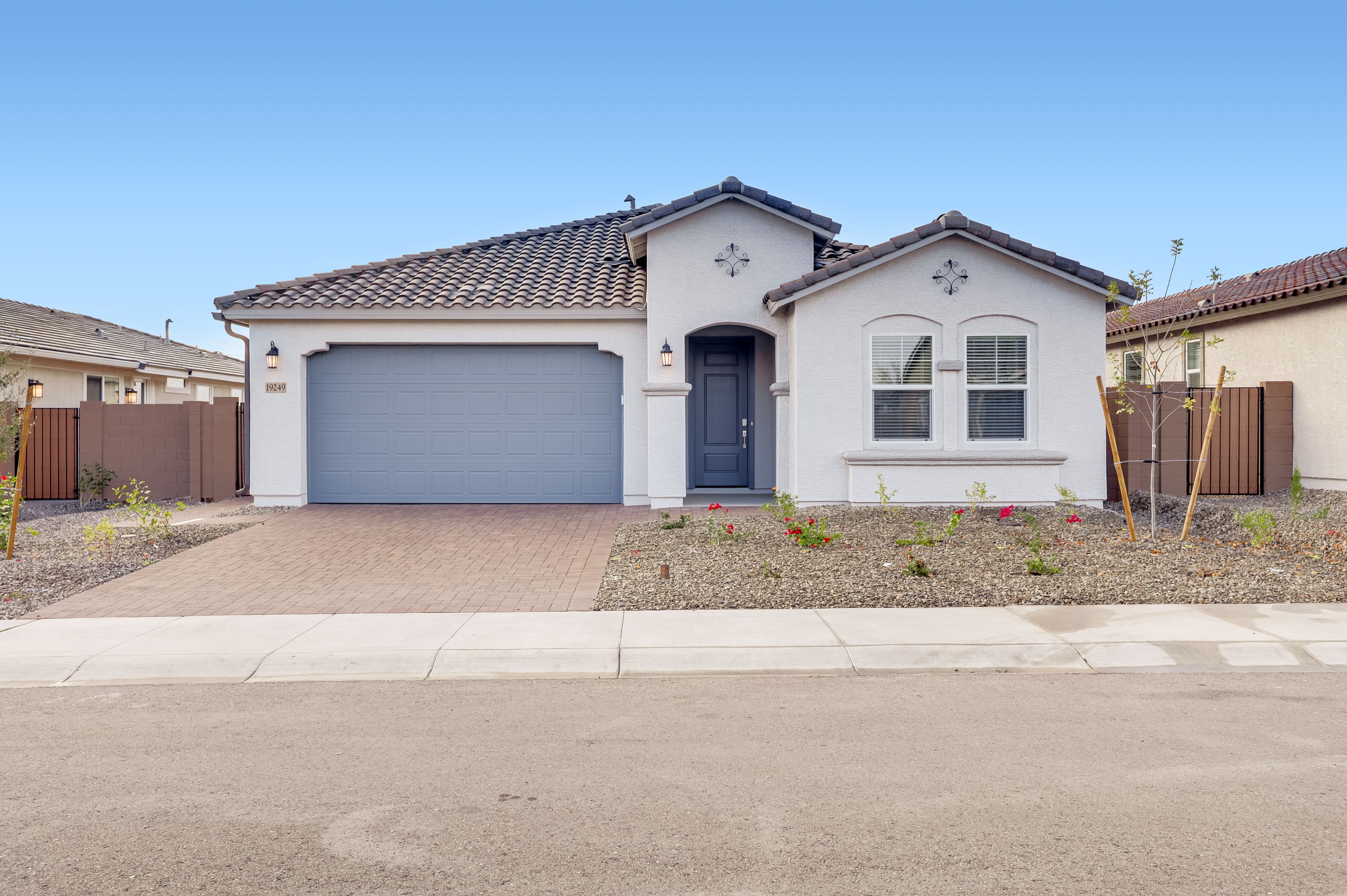 19249 W Marissa Dr (Revolution Plan 4083)