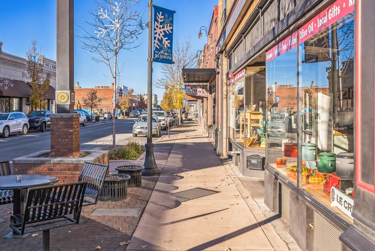 Oregon Redmond Downtown Redmond 1of10