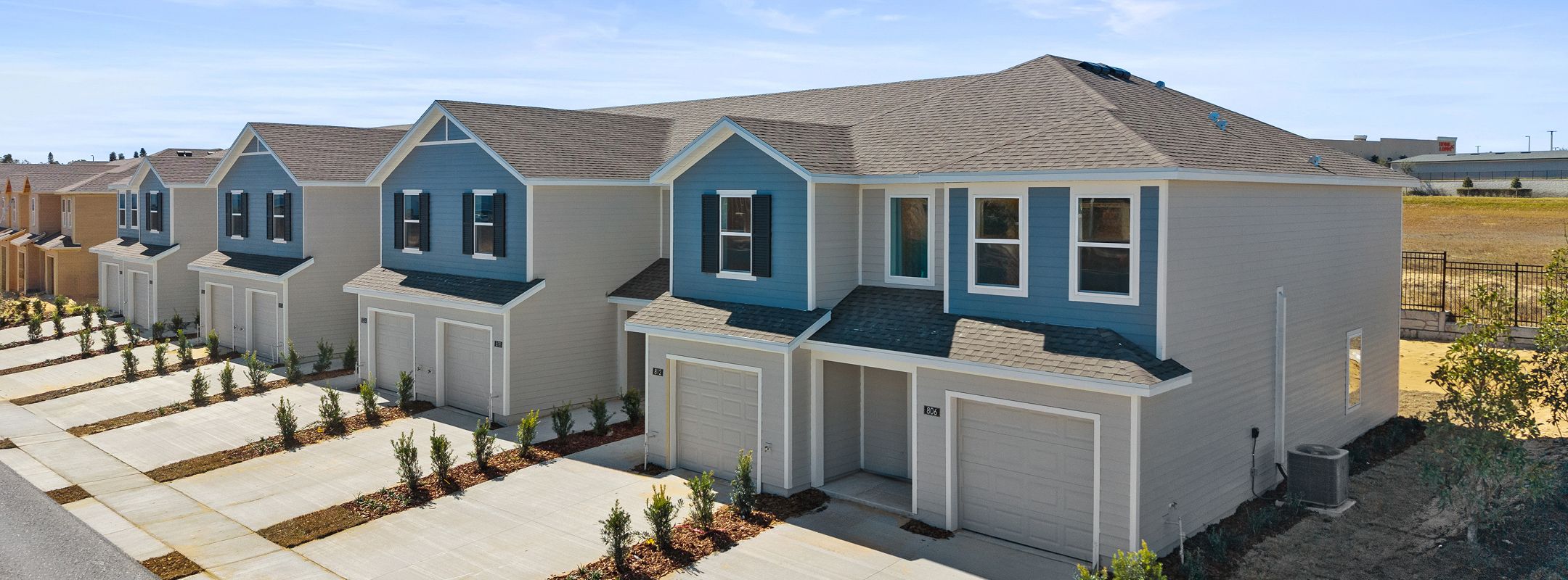 Grandview Townhomes Overlook Townhomes Streetscape 2of2 2 19 26