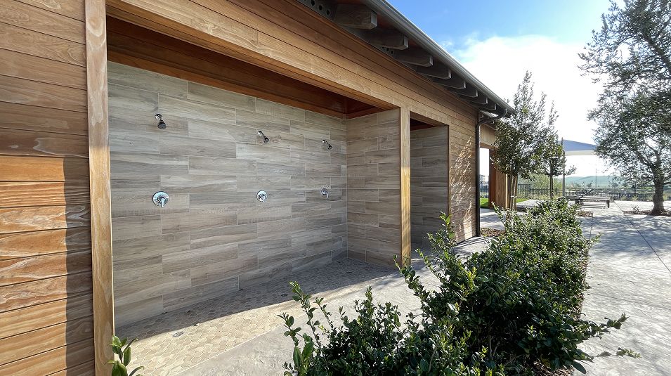 One Lake Amenity Swimming Pool 3of3