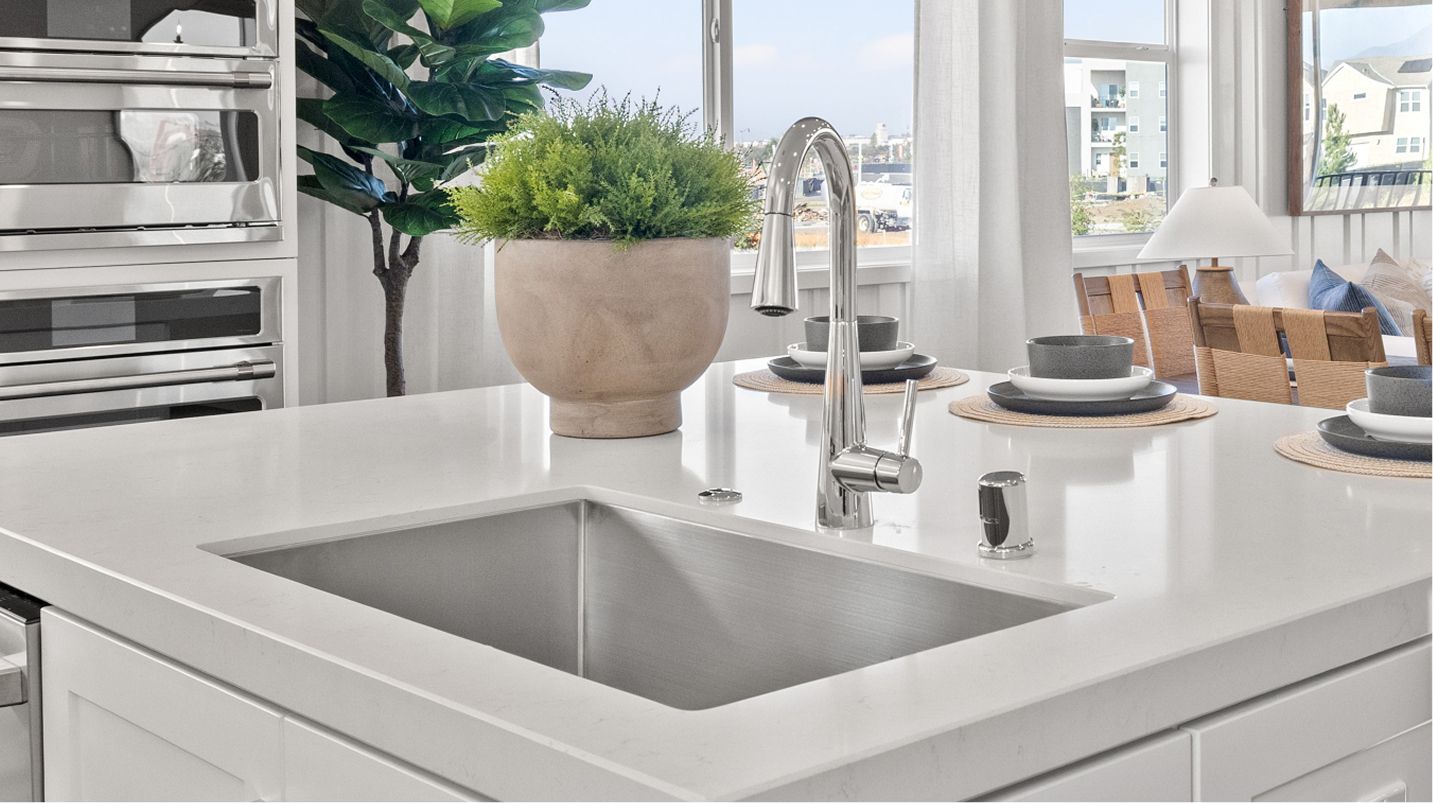 Rhea Luna Park GPN Res3 Kitchen 5of6 F2