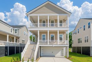 185 THREADED FERN ST (TRADD)