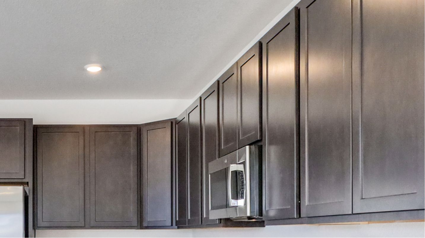 2581 Overlook Kitchen 1of2 F2