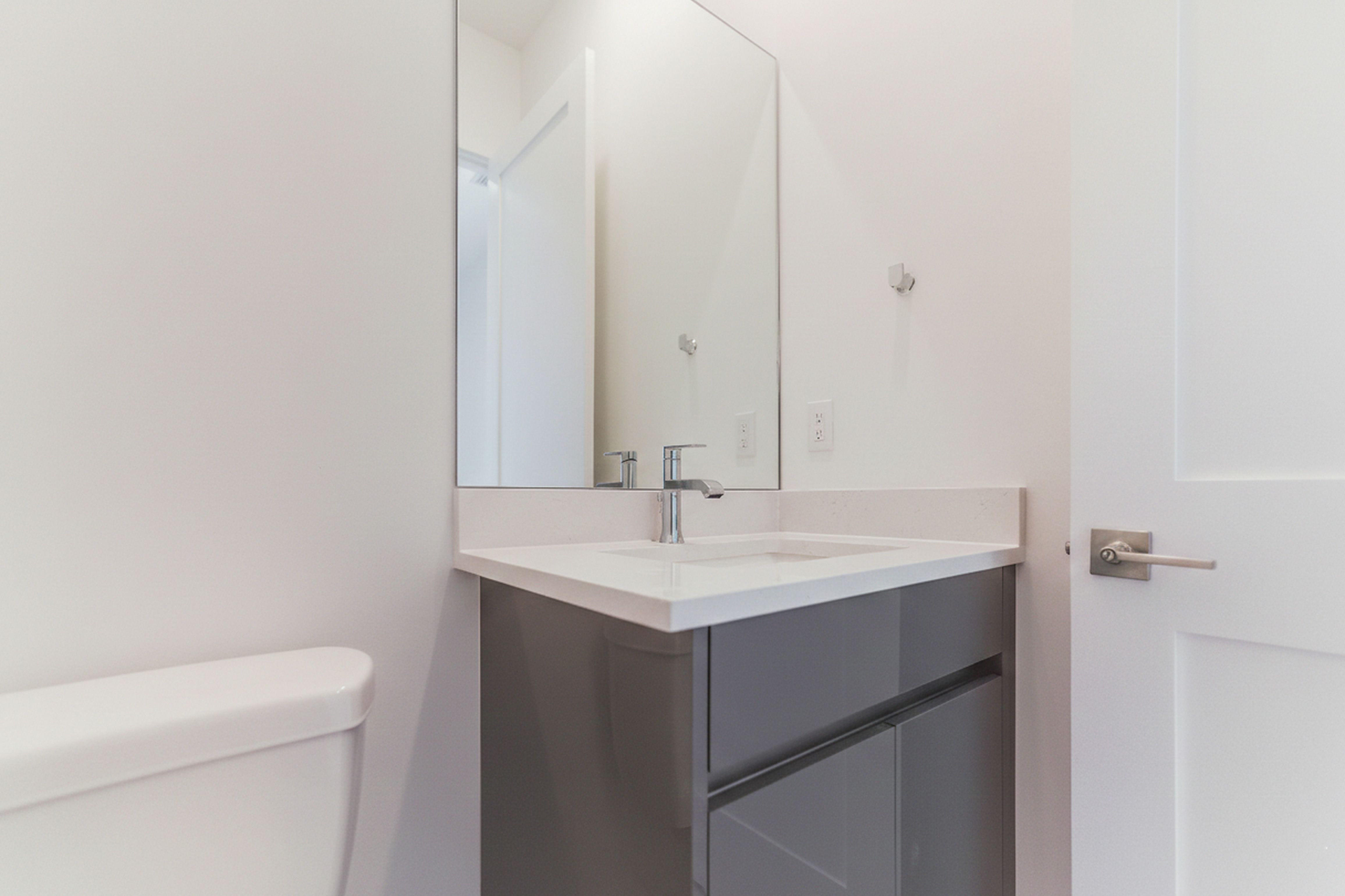 Whitmore Estates Versailles QMI H S123 Pwdr2 F2
