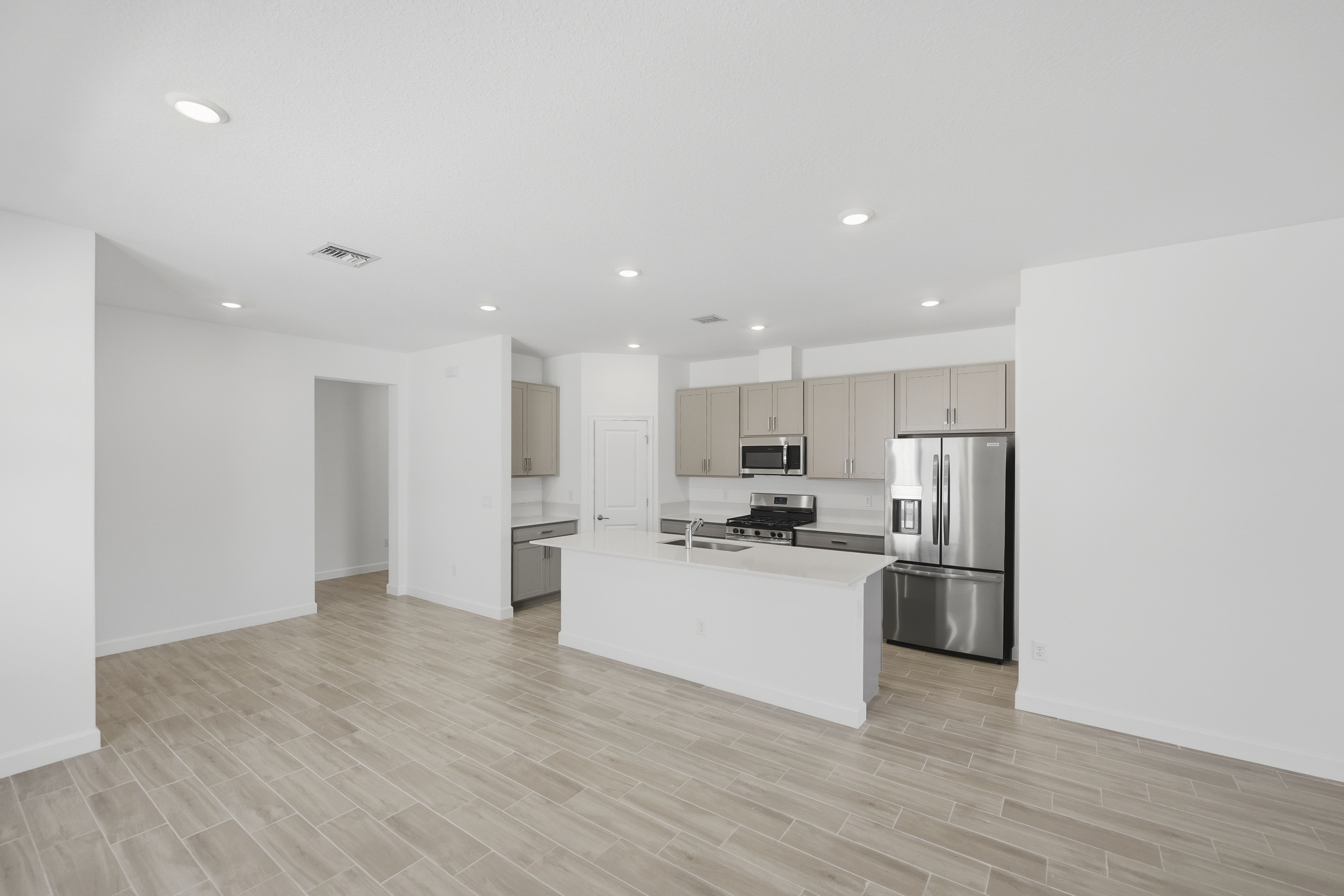 Twin Homes Glynlea Country Club Azalea QMI H S19 Dining 1of2 F1