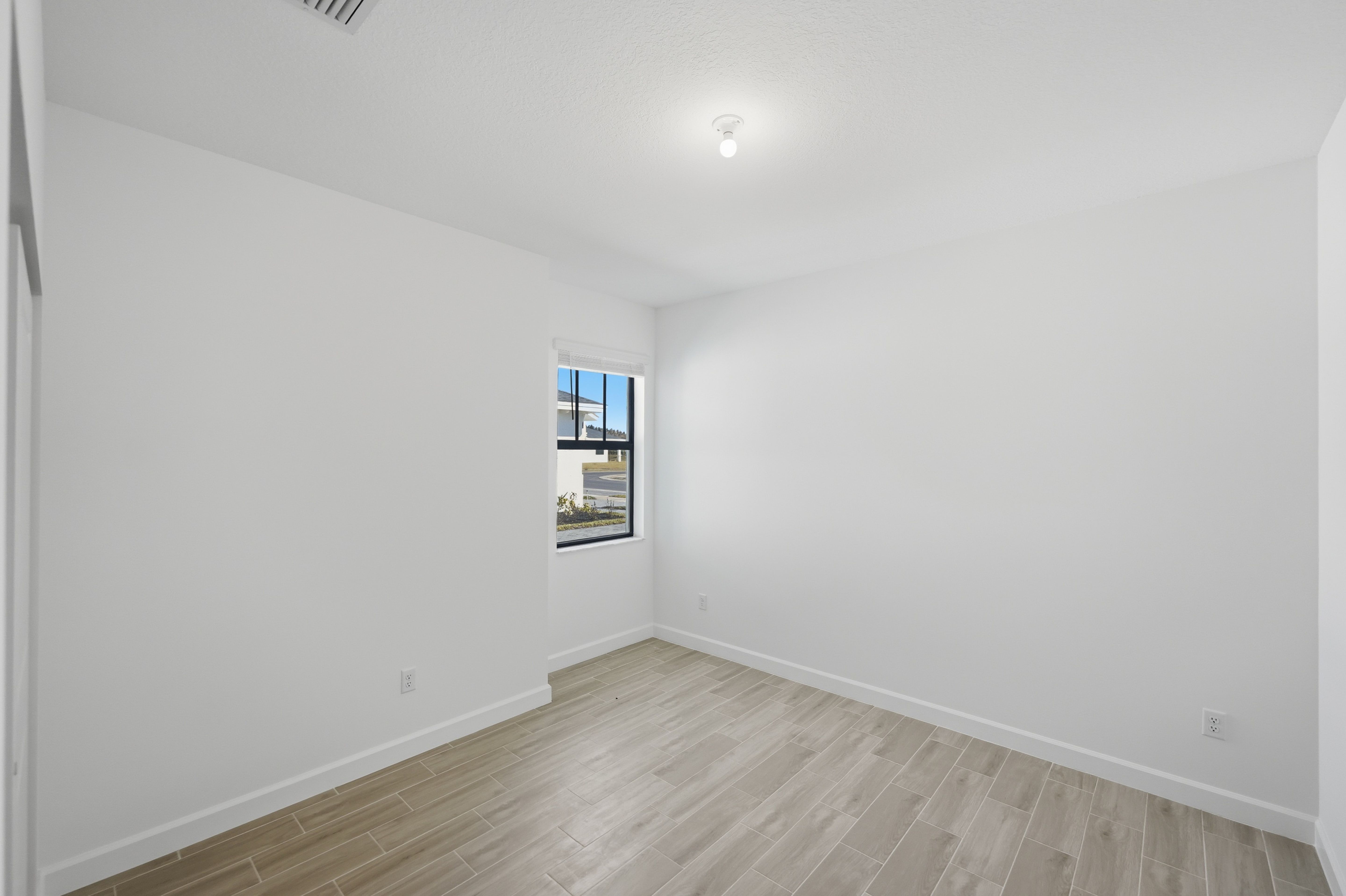 Twin Homes Glynlea Country Club Azalea QMI H S19 Bed2 F1
