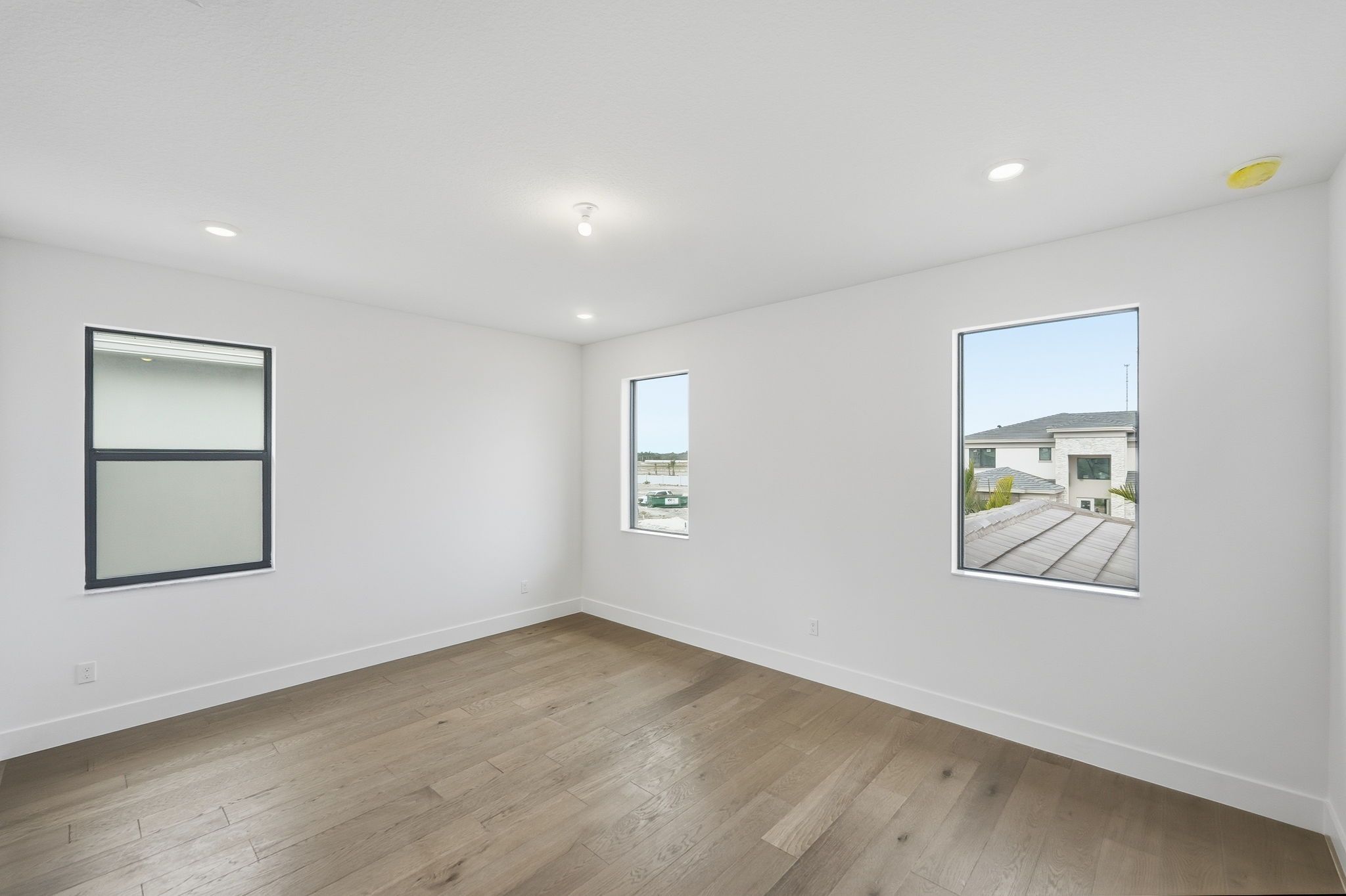 Whitmore Estates Versailles QMI H S123 Bed4 F2