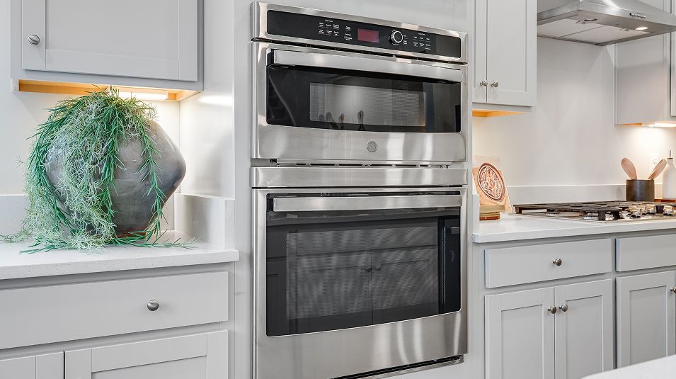 Executive Harpers Mill EI Oven Microwavecombo F1