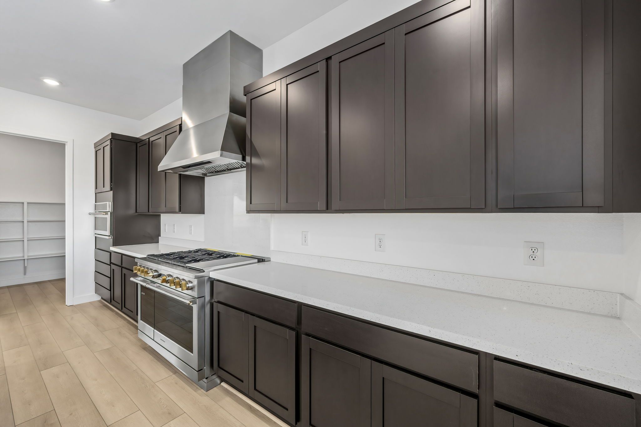 11 web or mls Lennar  1605 Amalfi Arches Pl  11