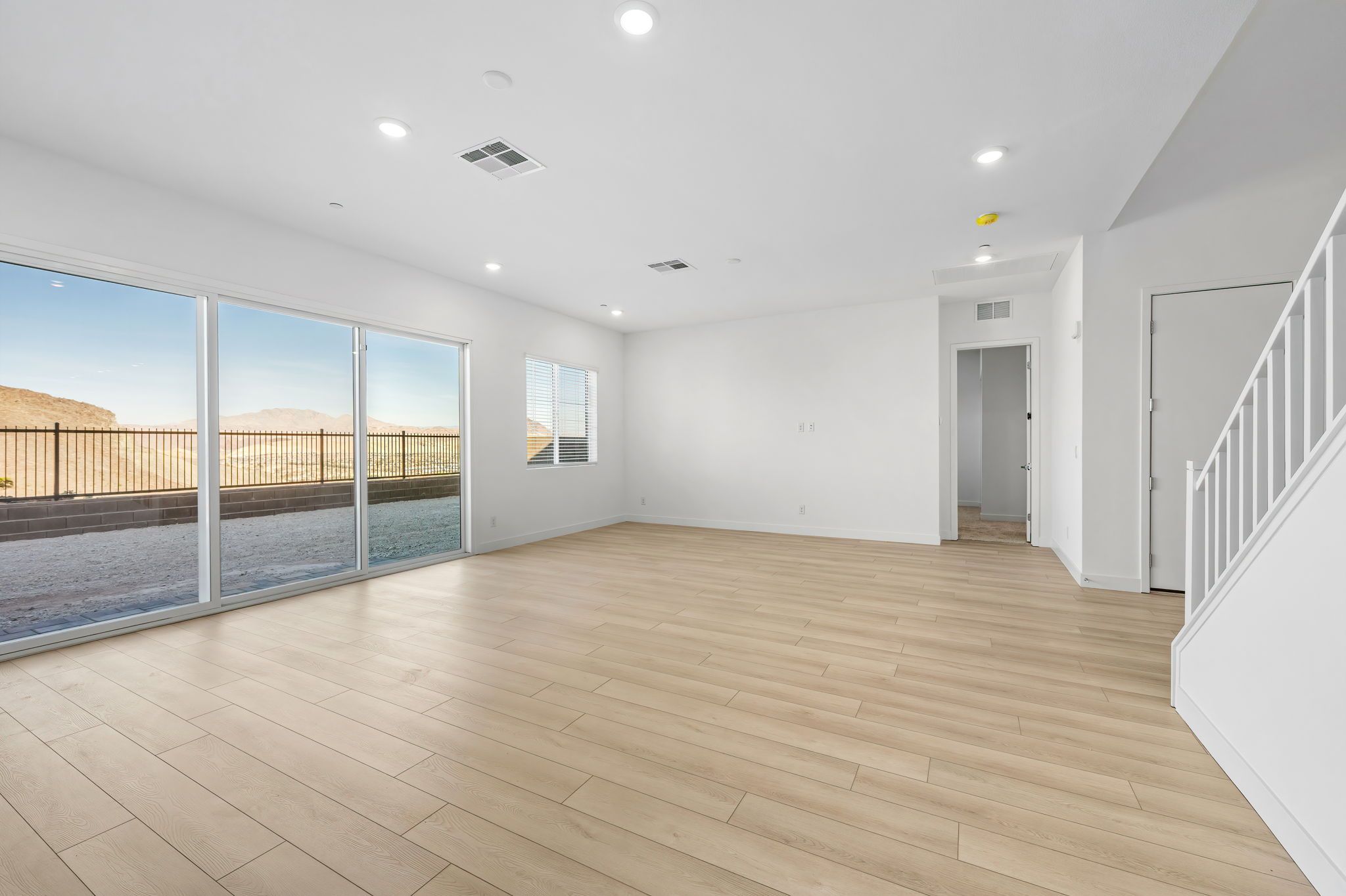 14 web or mls Lennar  1605 Amalfi Arches Pl  14