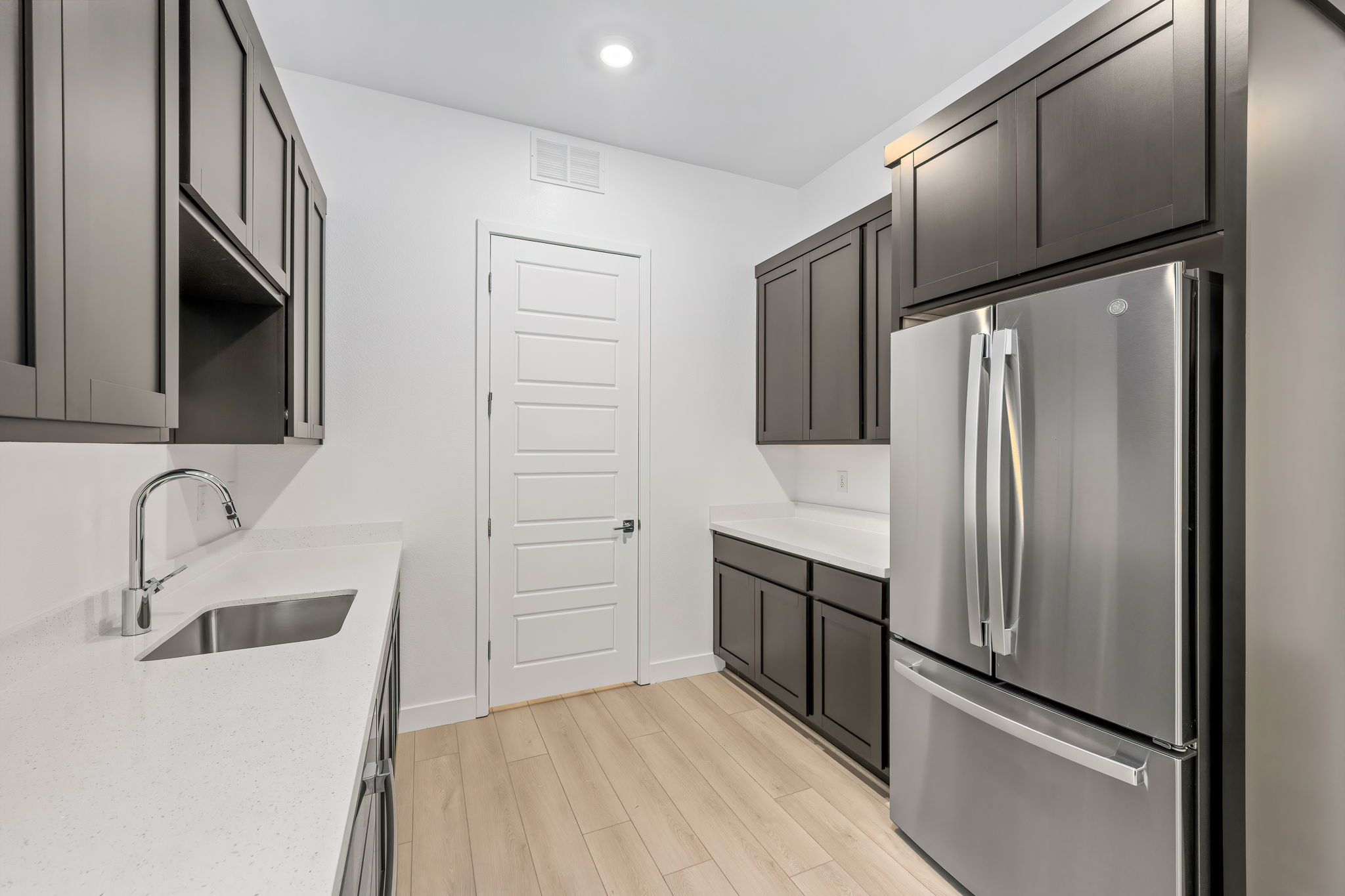 24 web or mls Lennar  1605 Amalfi Arches Pl  24