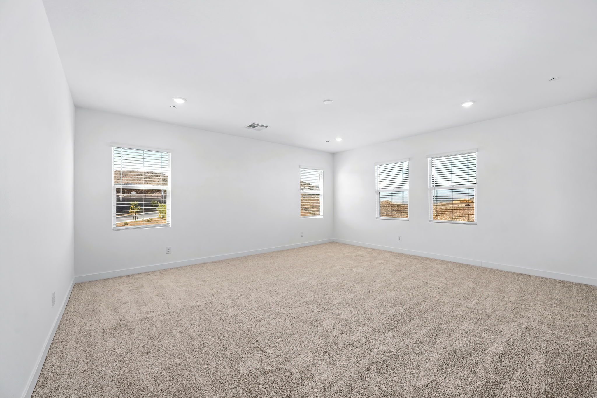 33 web or mls Lennar  1605 Amalfi Arches Pl  33
