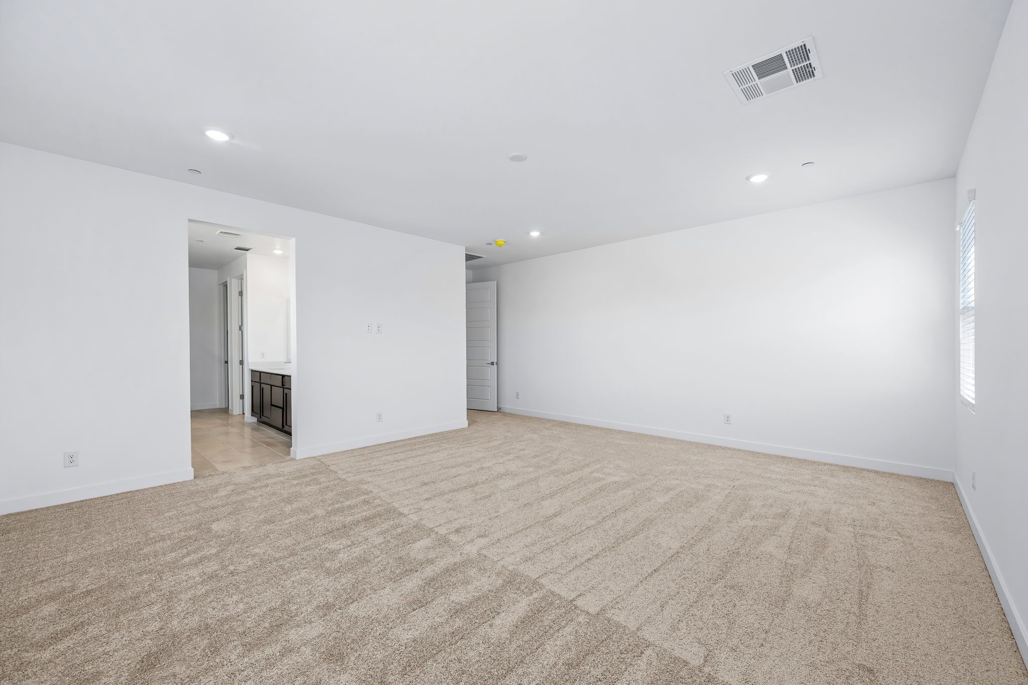 34 web or mls Lennar  1605 Amalfi Arches Pl  34