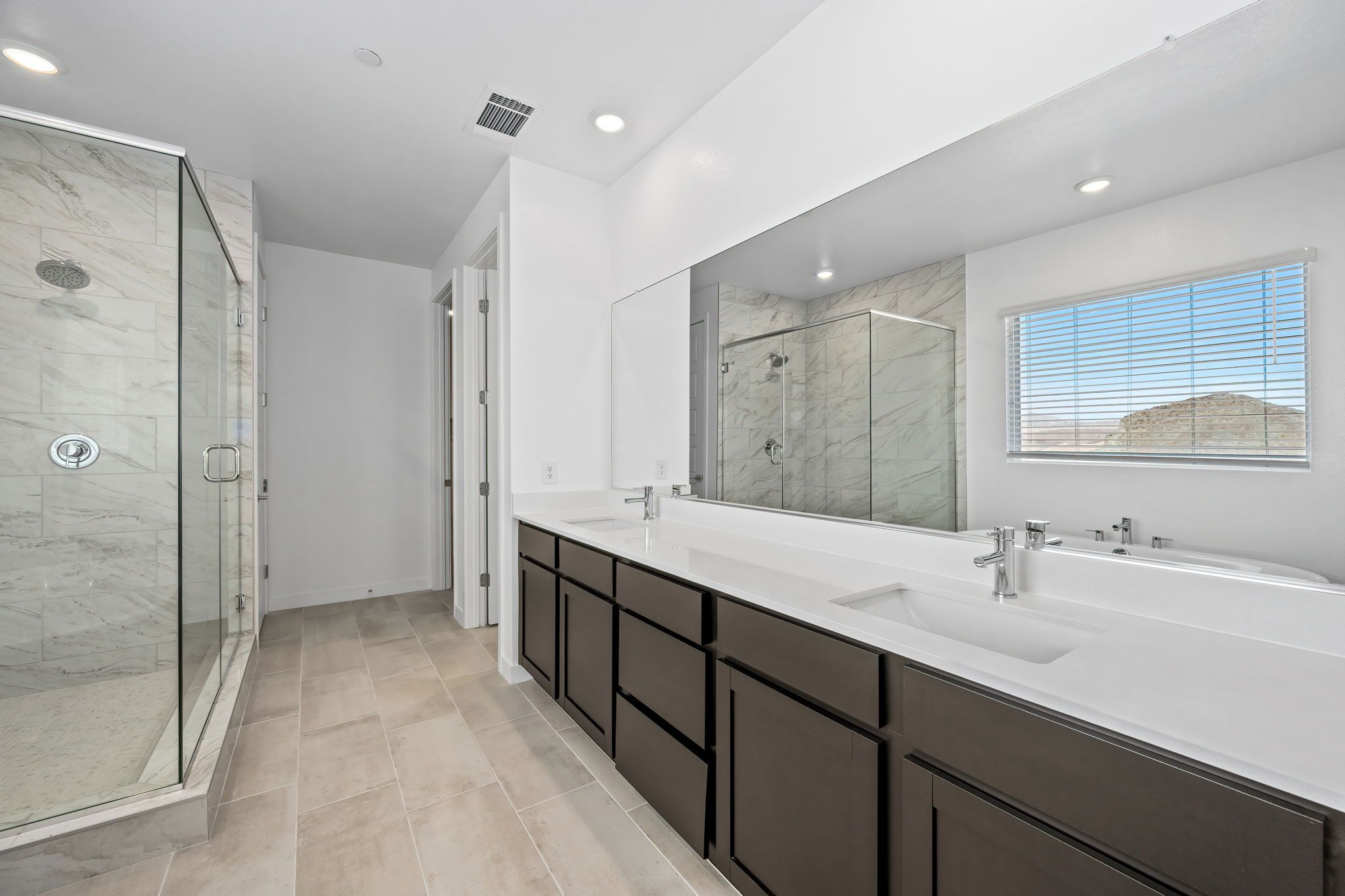35 web or mls Lennar  1605 Amalfi Arches Pl  35