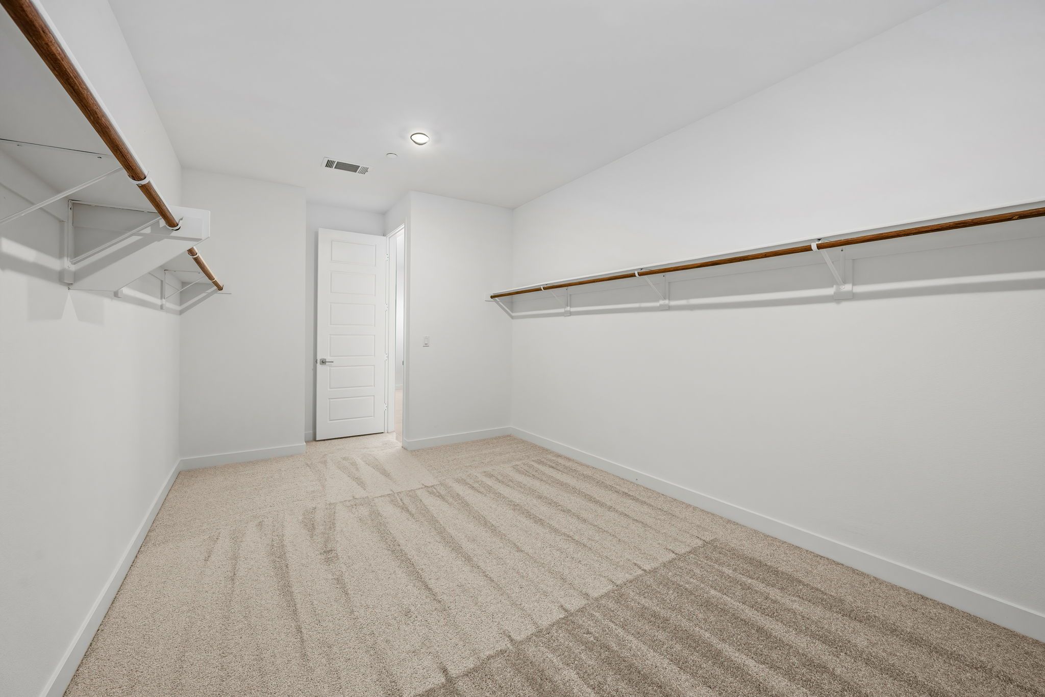 37 web or mls Lennar  1605 Amalfi Arches Pl  37
