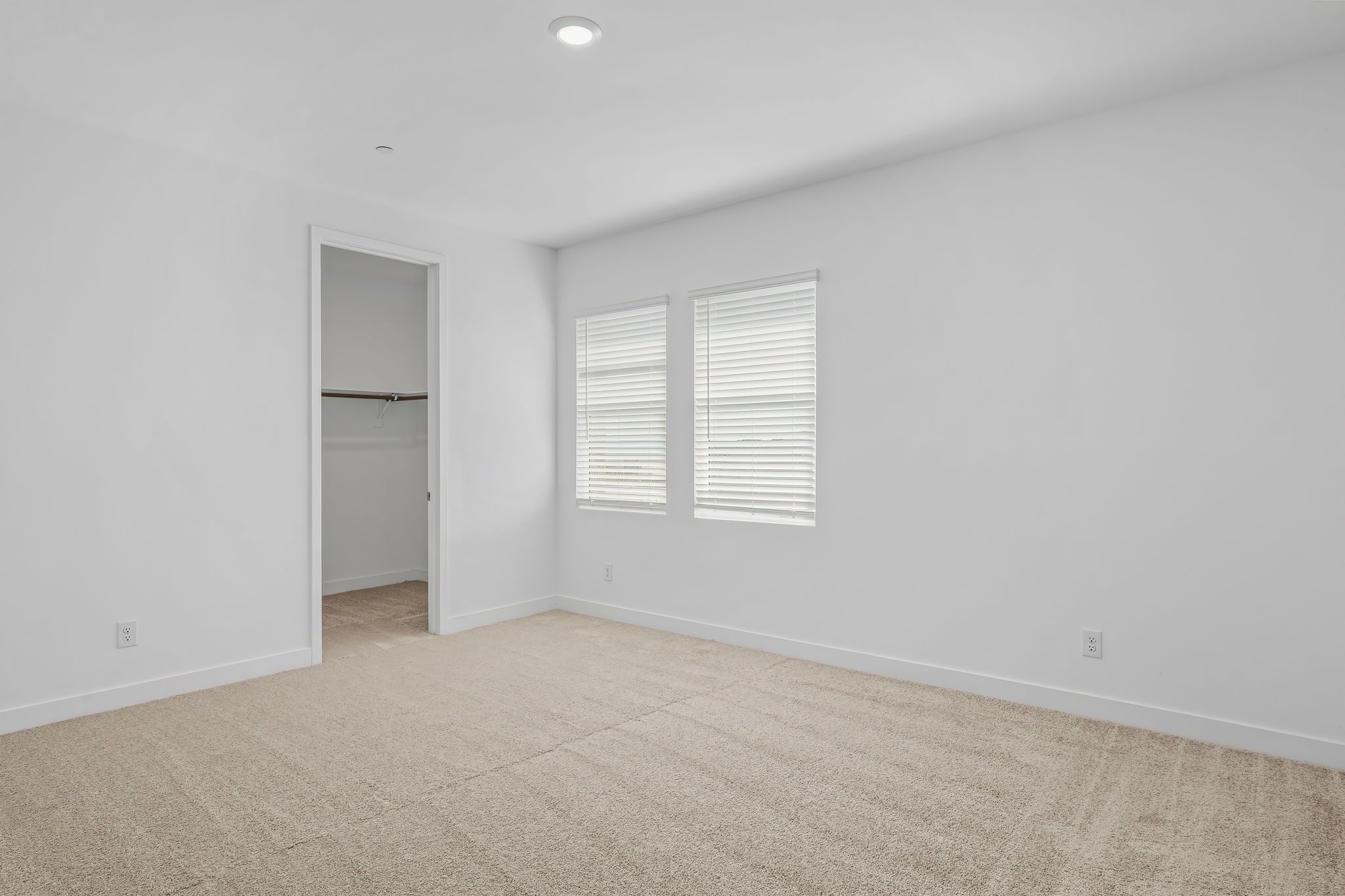 42 web or mls Lennar  1605 Amalfi Arches Pl  42