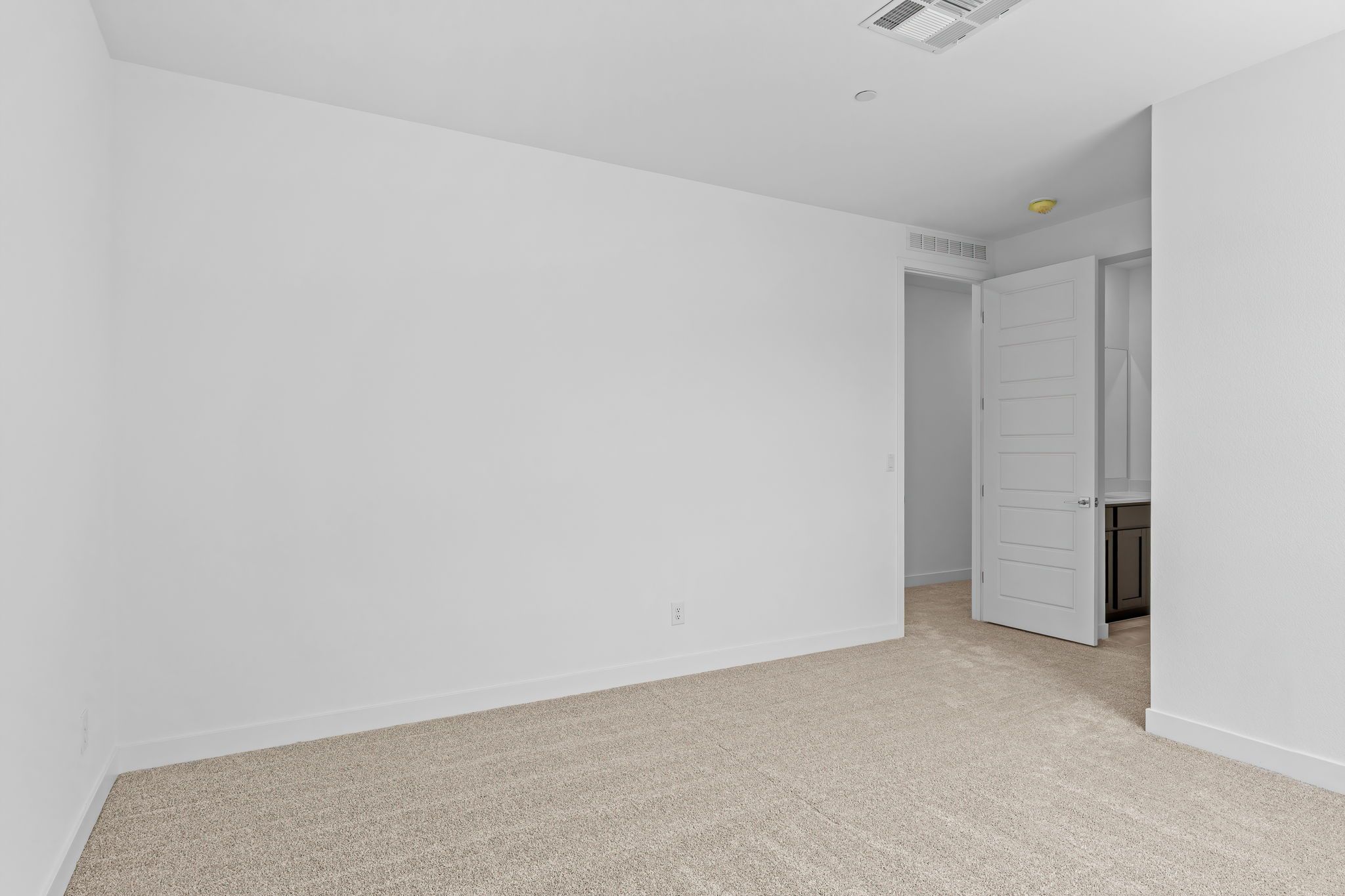 50 web or mls Lennar  1605 Amalfi Arches Pl  50