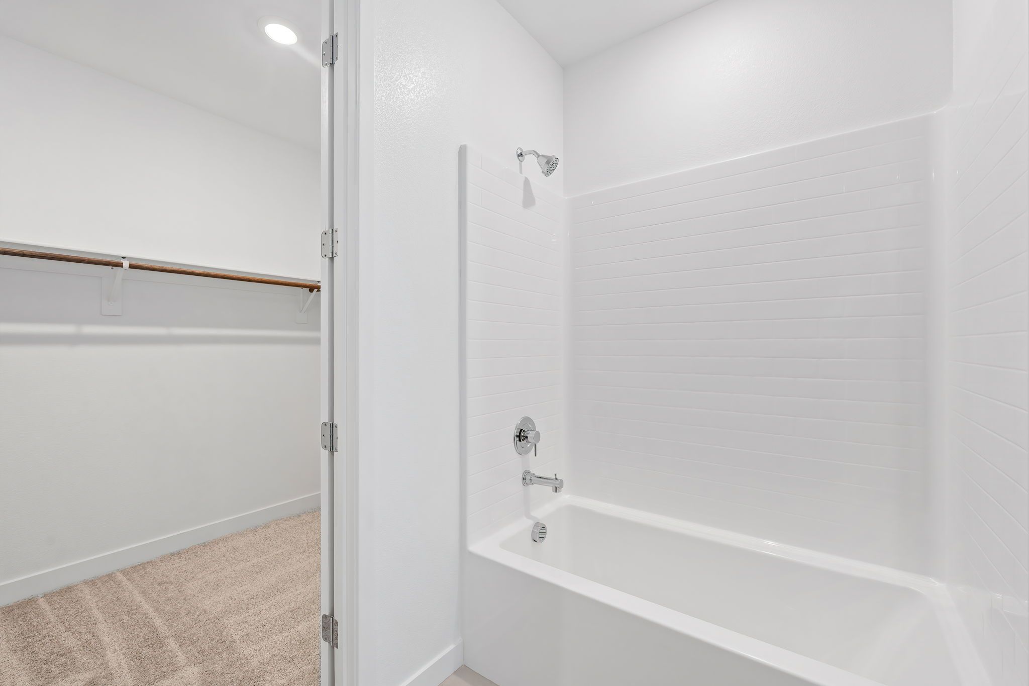 56 web or mls Lennar  1605 Amalfi Arches Pl  56