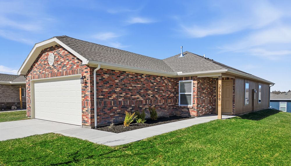 37778 W 208th Ter (RC Cooper)