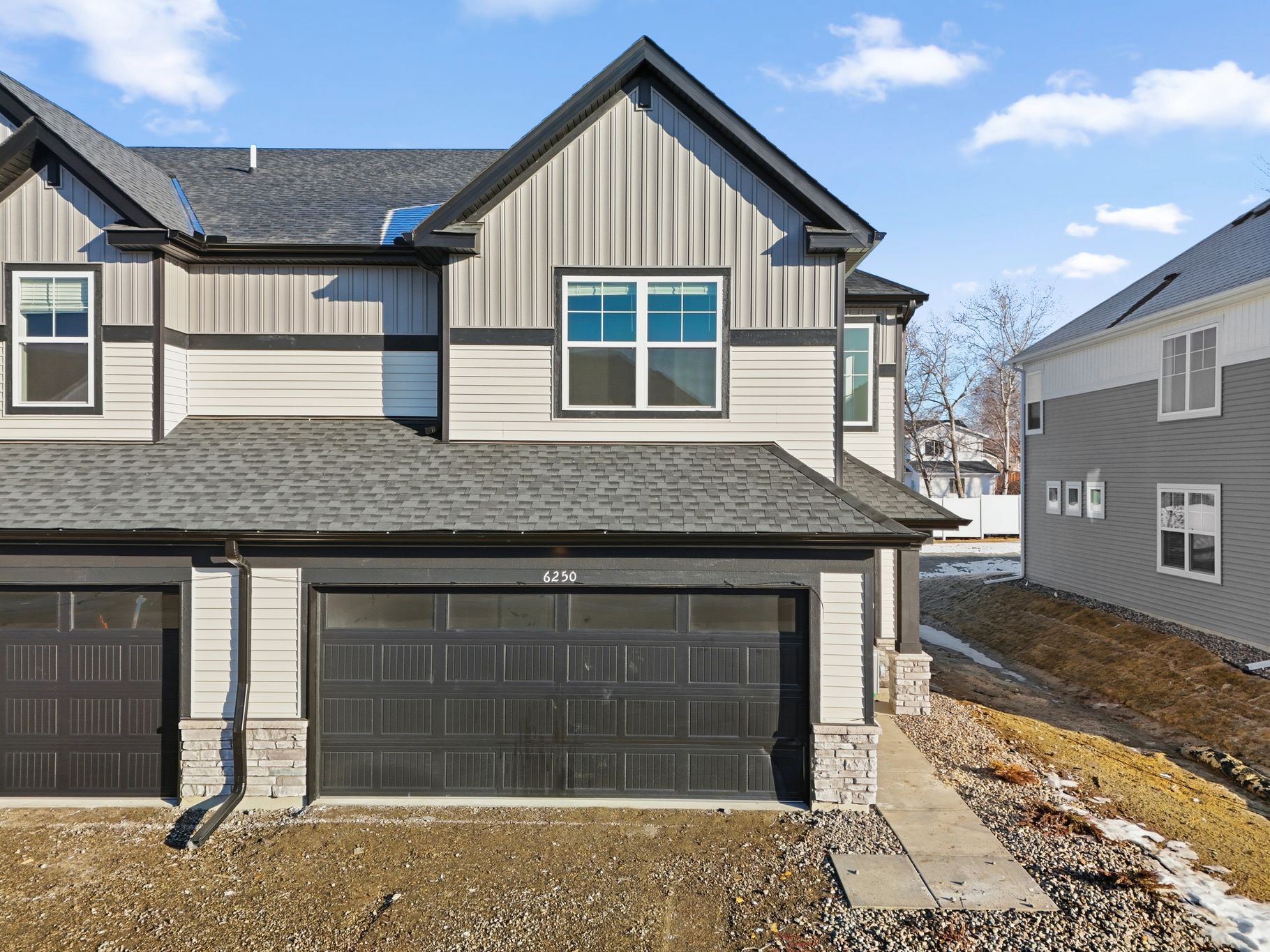 6250 205th Street N (St Clair)