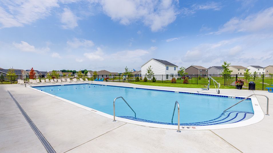 Aylesworth Amenity Swimming Pool 1of4