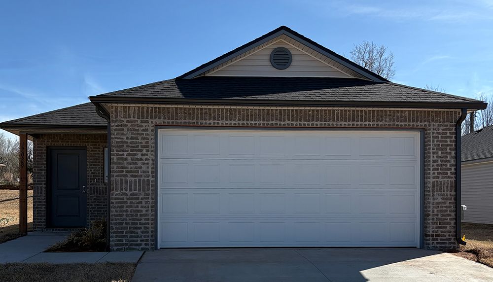 RC Mitchell - Creekside Village: Mustang, Oklahoma - Rausch-Coleman Homes