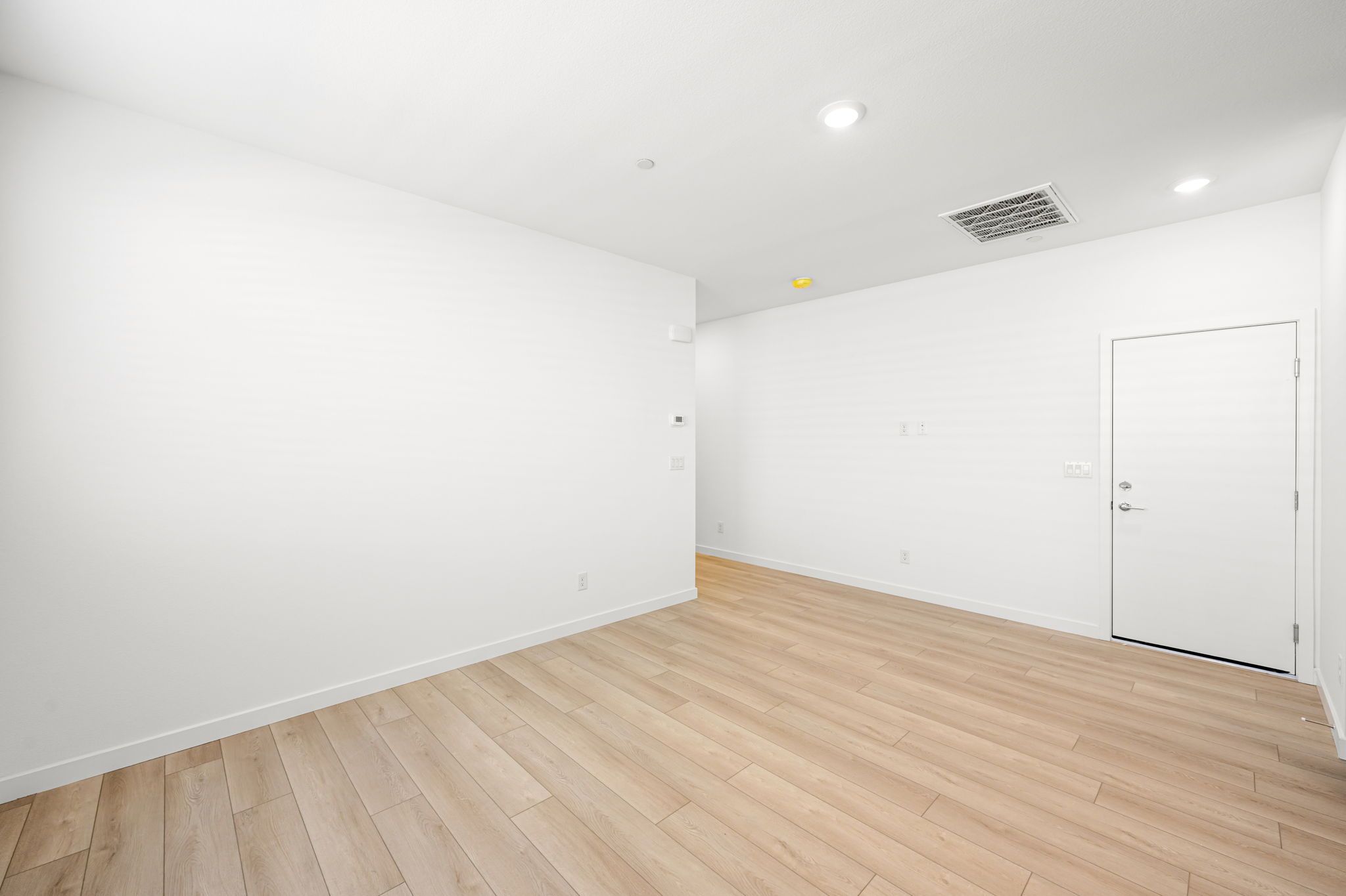 26 web or mls Lennar  1433 Bianca Falls Dr 26