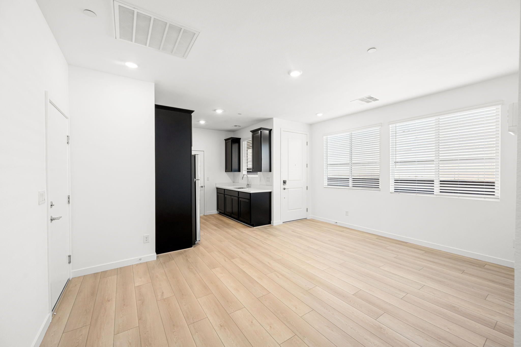 28 web or mls Lennar  1433 Bianca Falls Dr 28