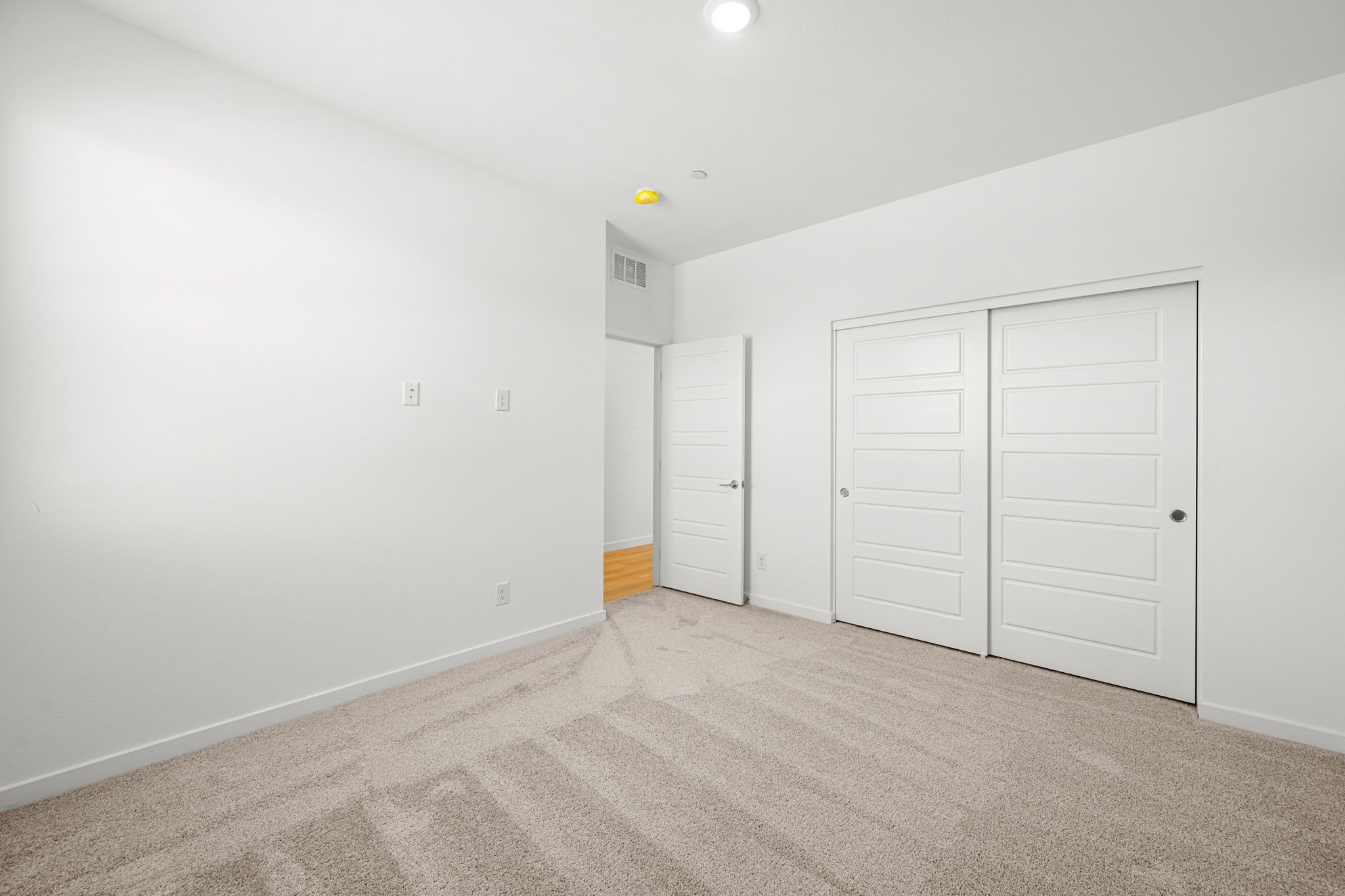 31 web or mls Lennar  1433 Bianca Falls Dr 31