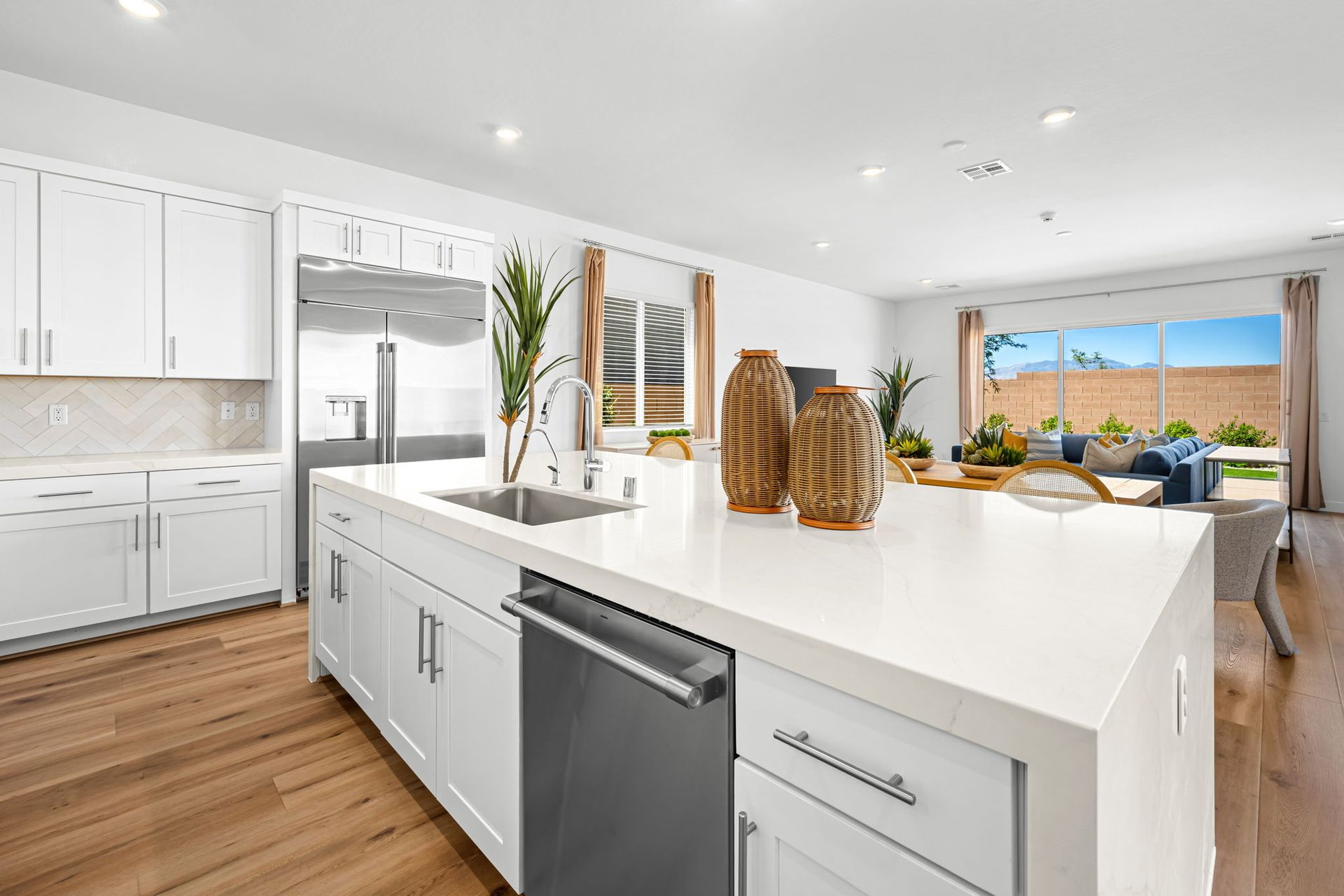 4 web or mls Lennar   Decano   Benjamin 04 (1)