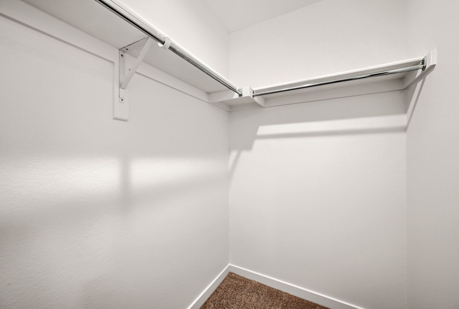 2648 Lower Crags Pt Owners Suite Closet