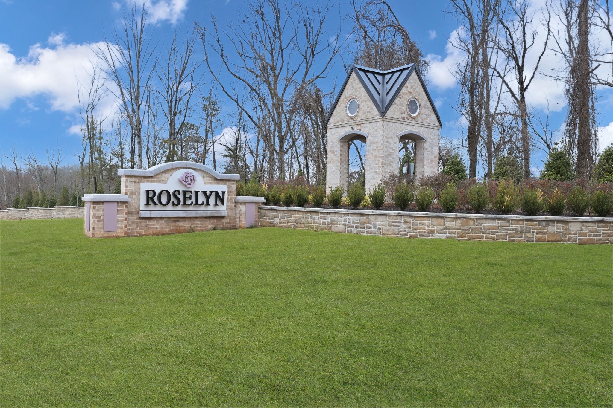 Roselyn Dorchester II 35