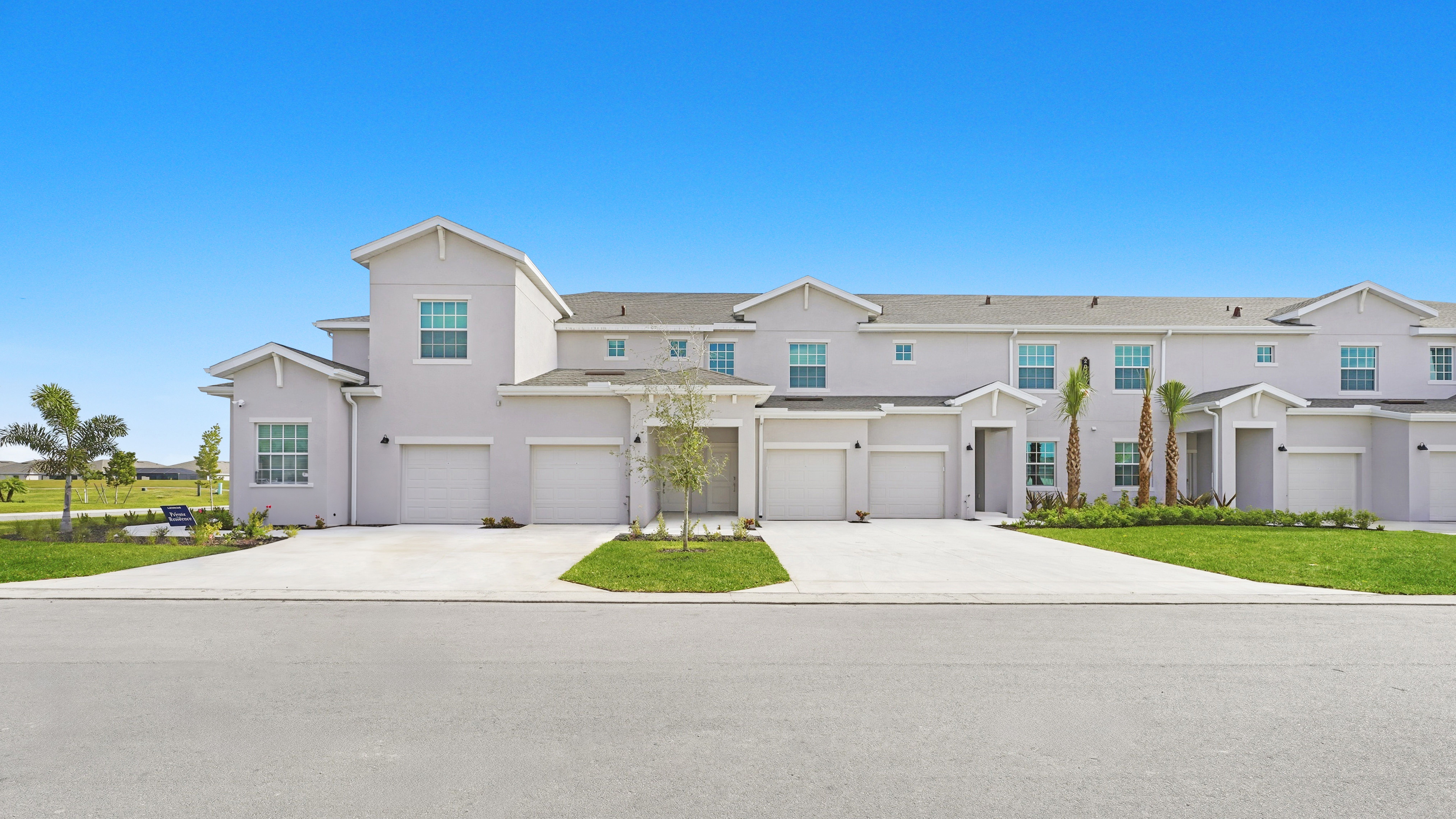 Sabal - Ibis Landing Golf & Country Club - Carriage Homes: Lehigh Acres, Florida - Lennar