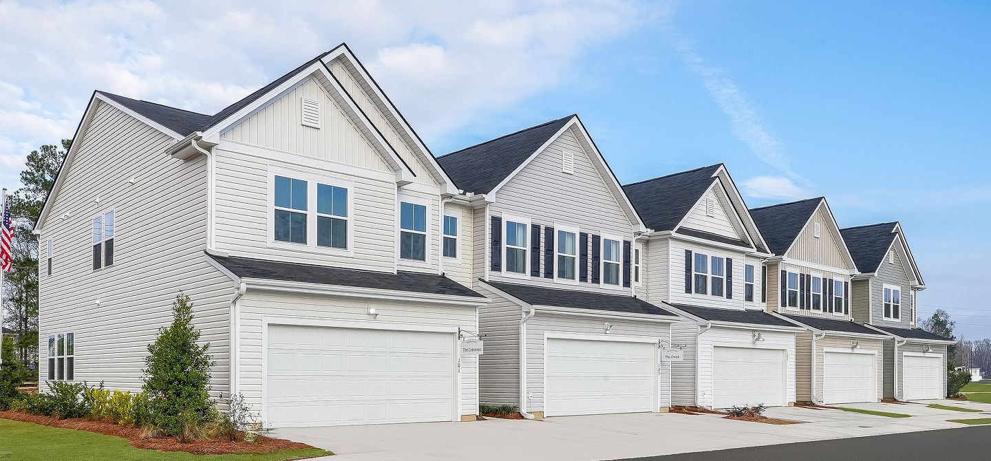 Dawson Pointe Streetscape 2of9