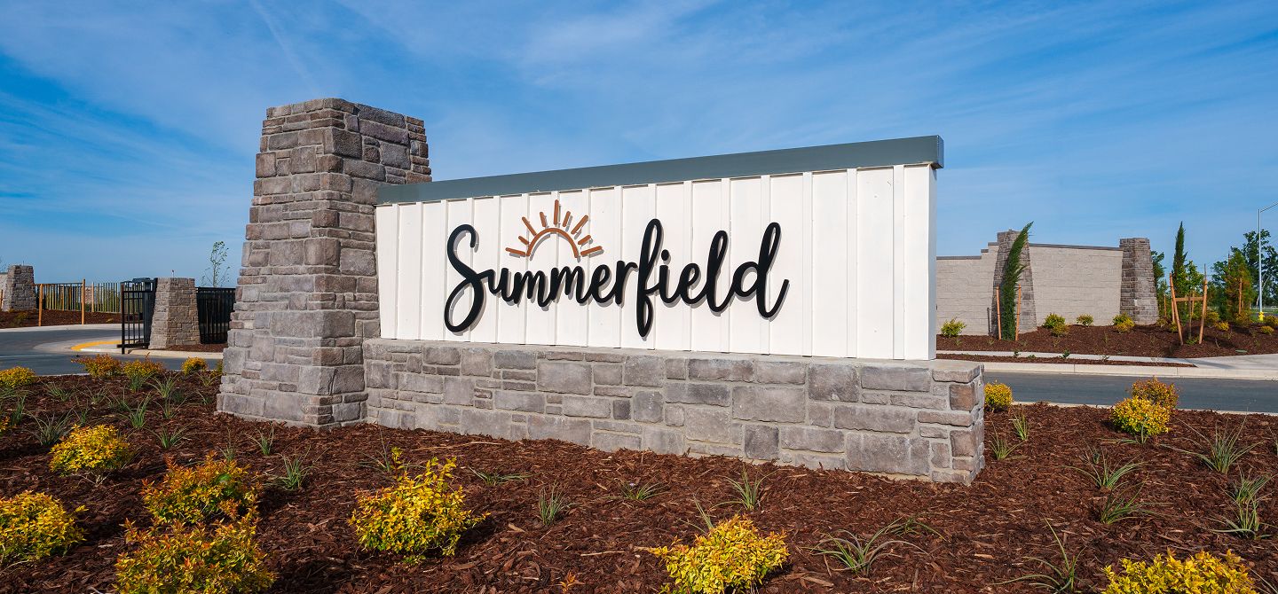 Summerfield Amenity Monument
