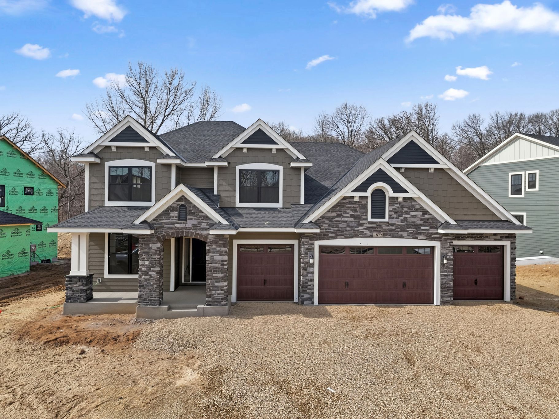 1872 Royal Blvd N (Snelling)