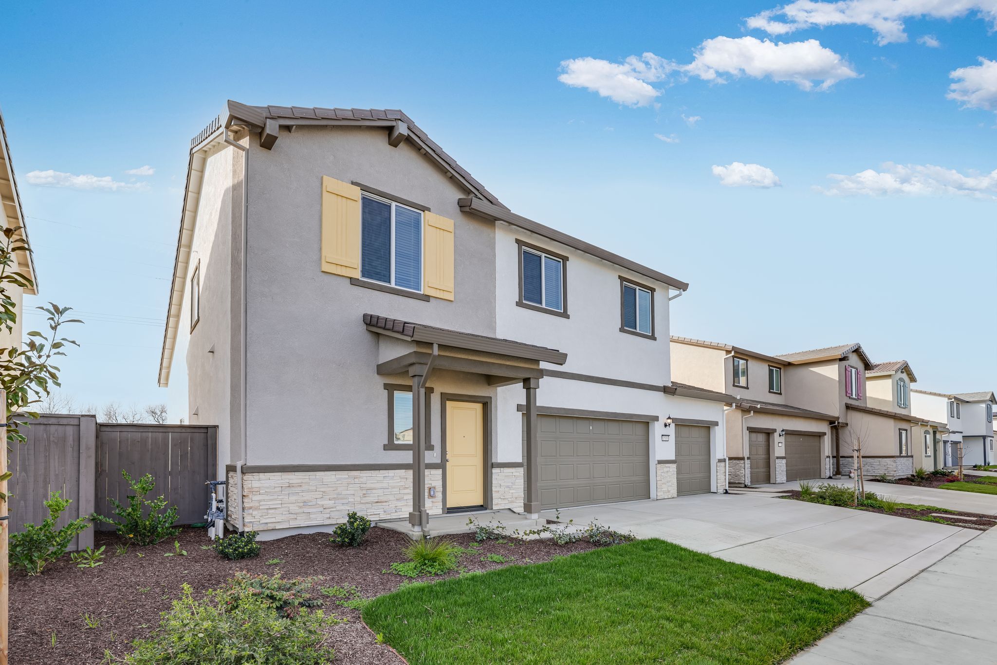Goodall - Northpoint - Skylark: Plumas Lake, California - Lennar