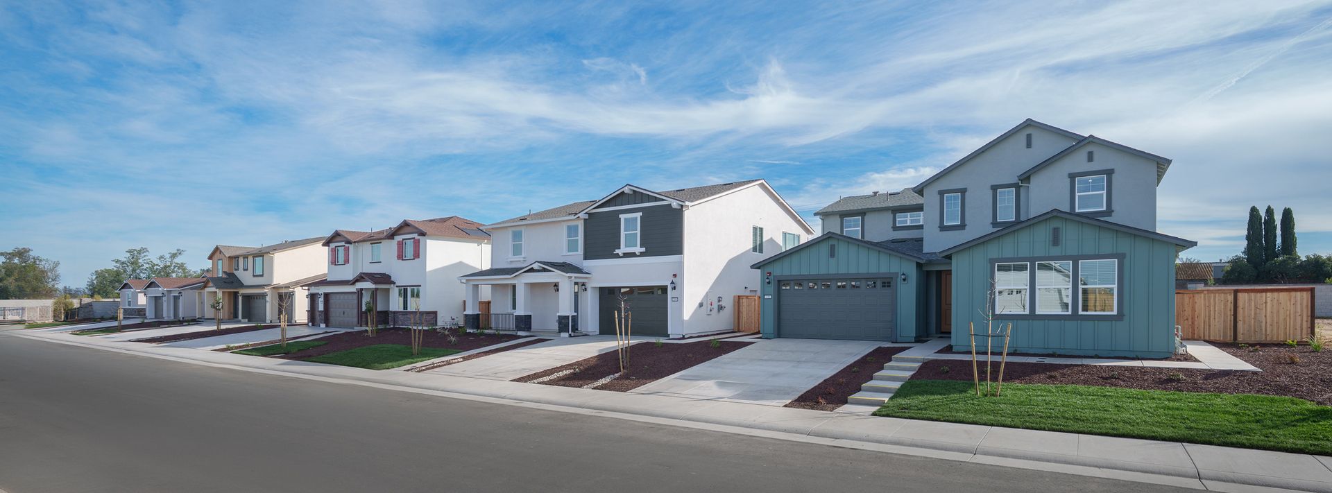 Cedar Glen Summerfield Streetscape