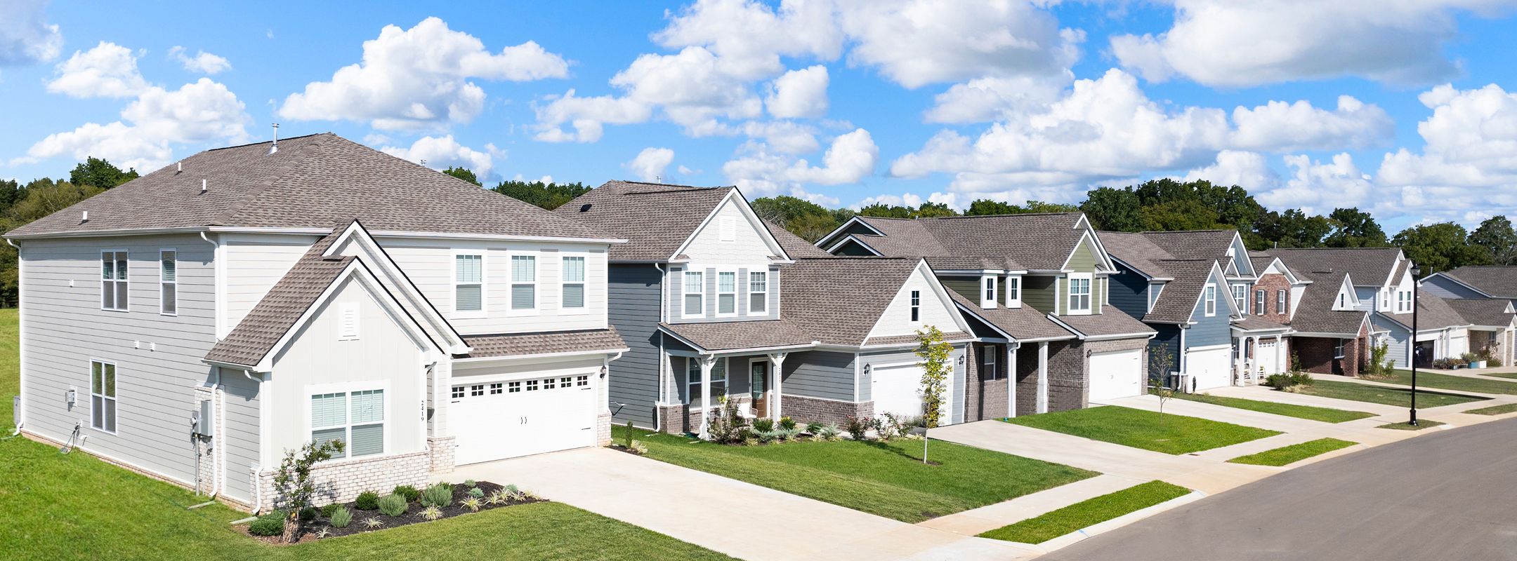 Avery Trace Classic Streetscape