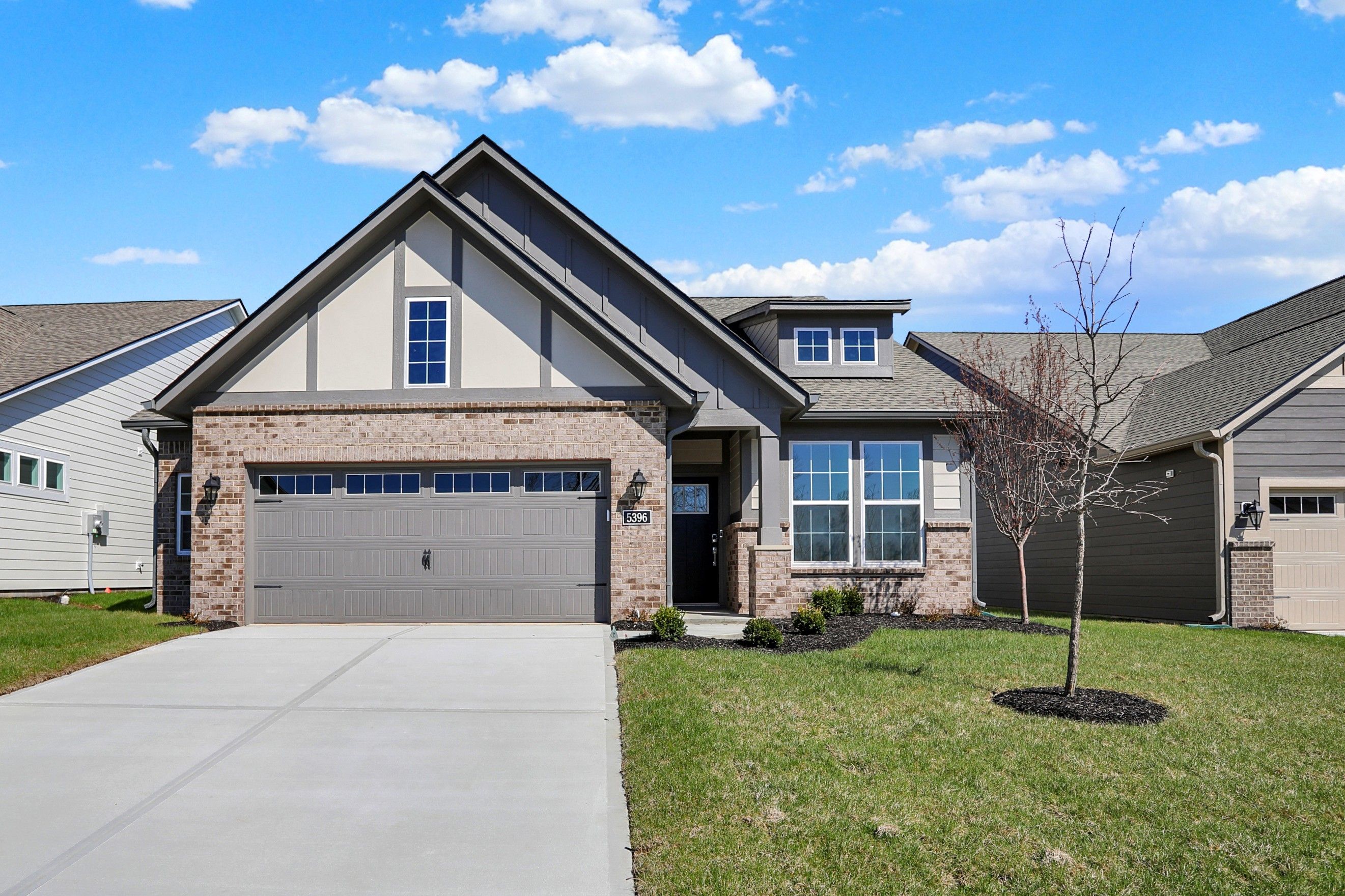 Easton - Easton Central - Avon, IN