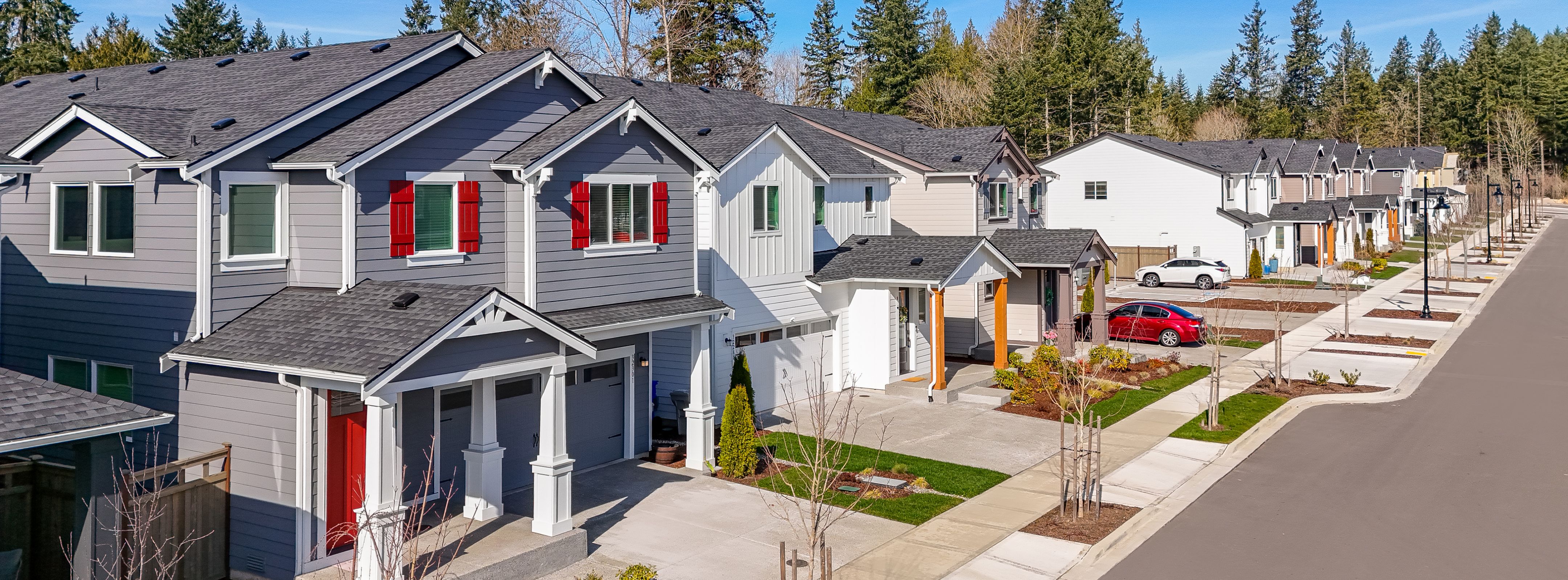 Ten Trails Mountain View Streetscape 3of8