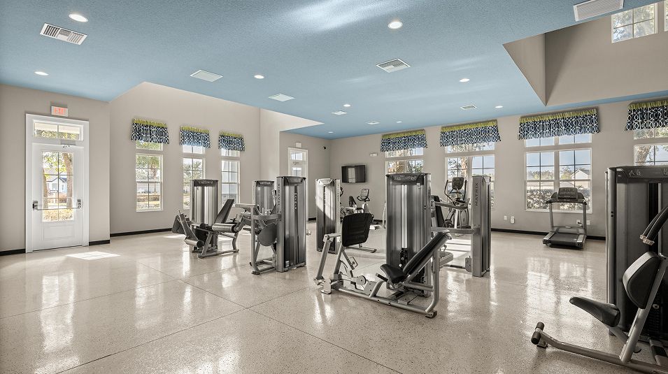 Grand Oaks Manor Amenity fitnesscenter 1of4