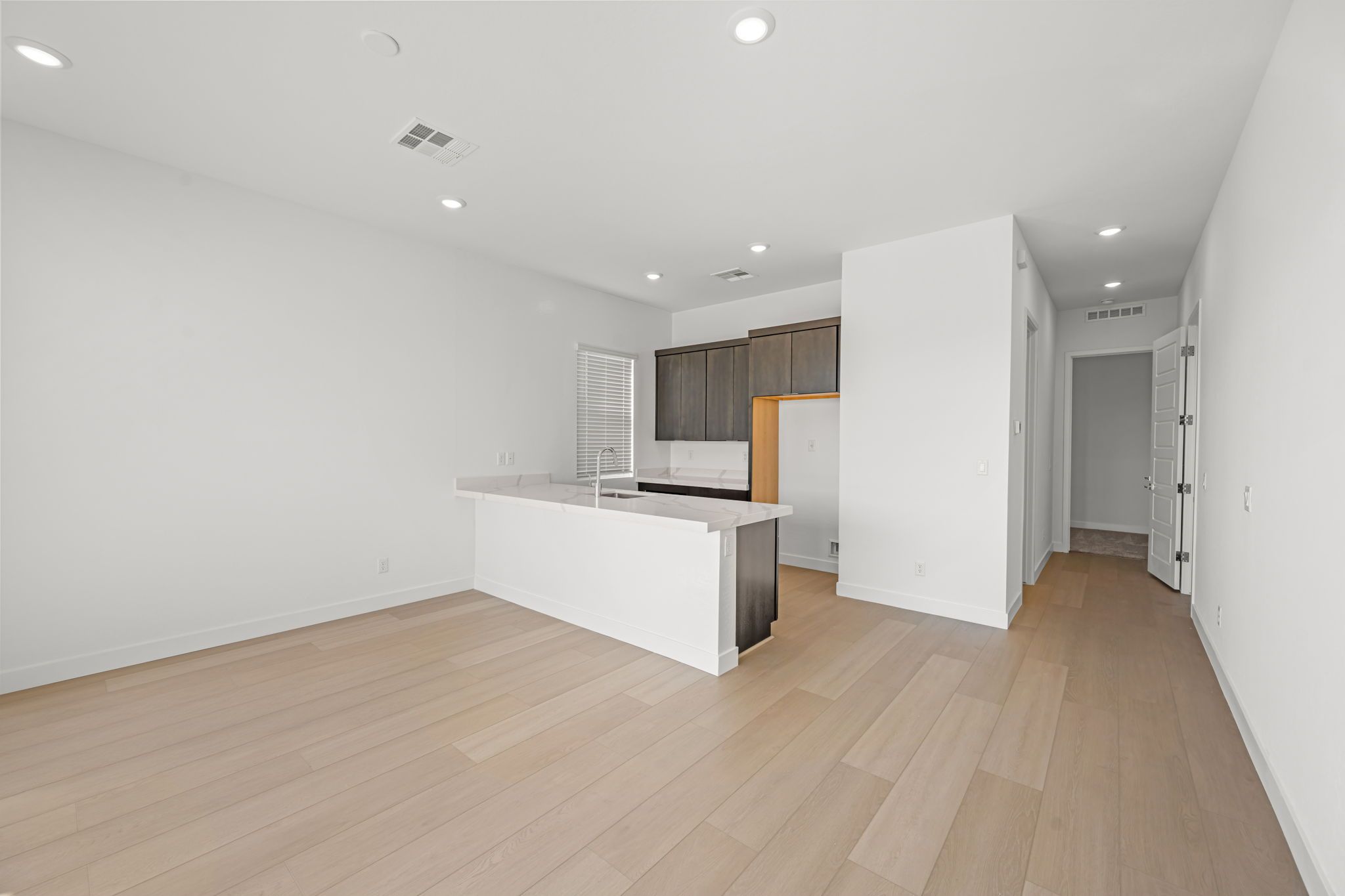 15 web or mls Lennar  10092 DECANO RIDGE ST 15