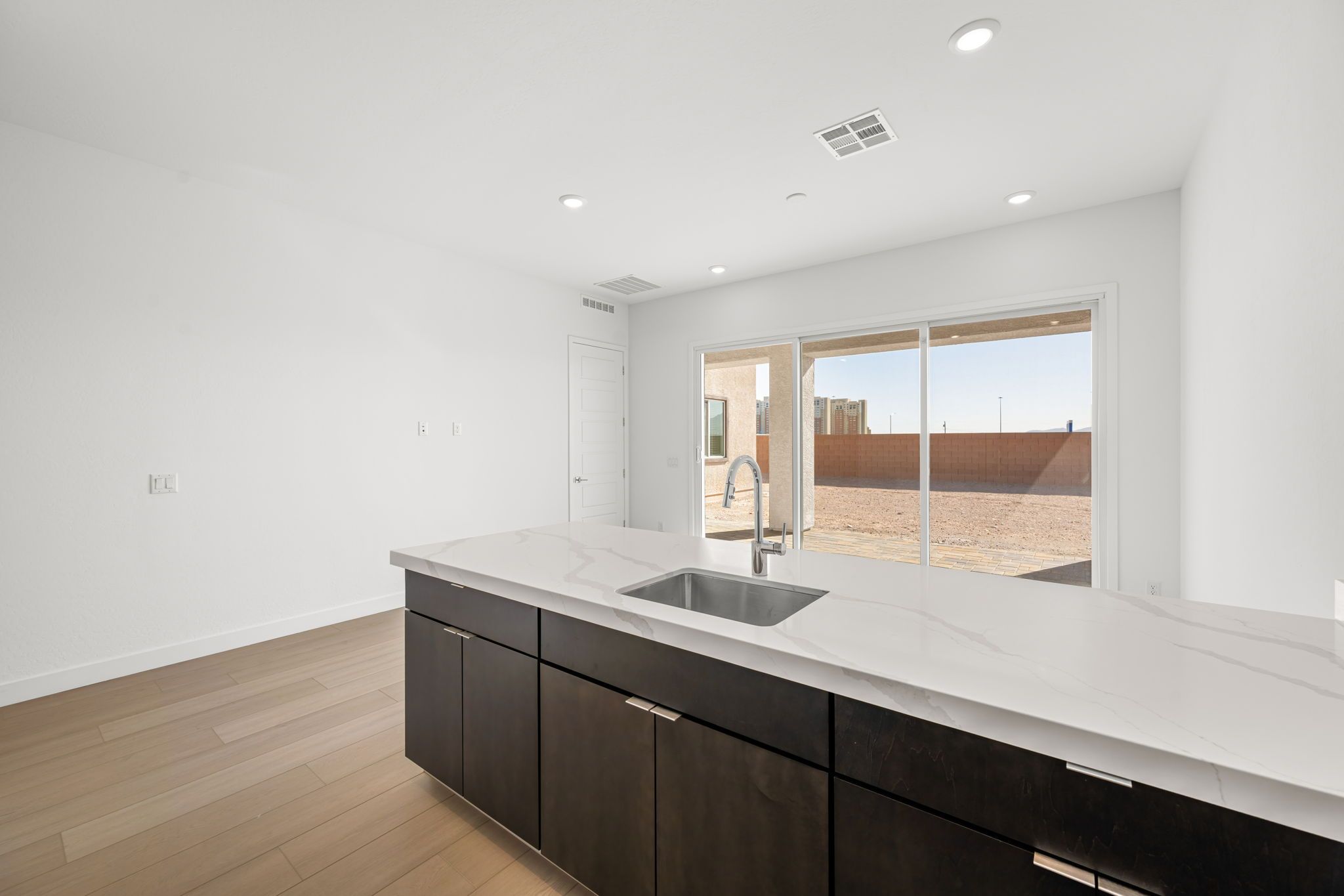 17 web or mls Lennar  10092 DECANO RIDGE ST 17