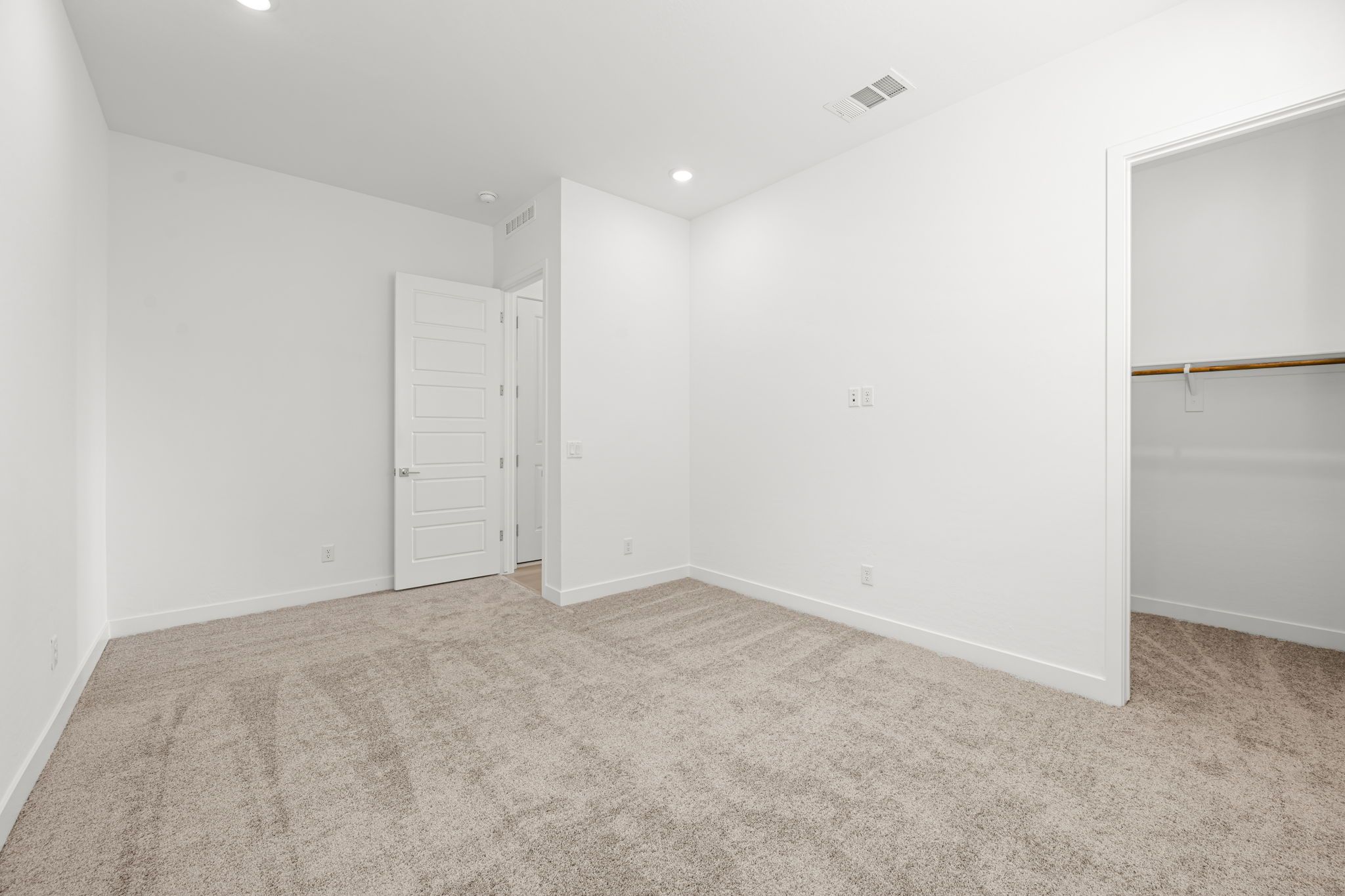 21 web or mls Lennar  10092 DECANO RIDGE ST 21