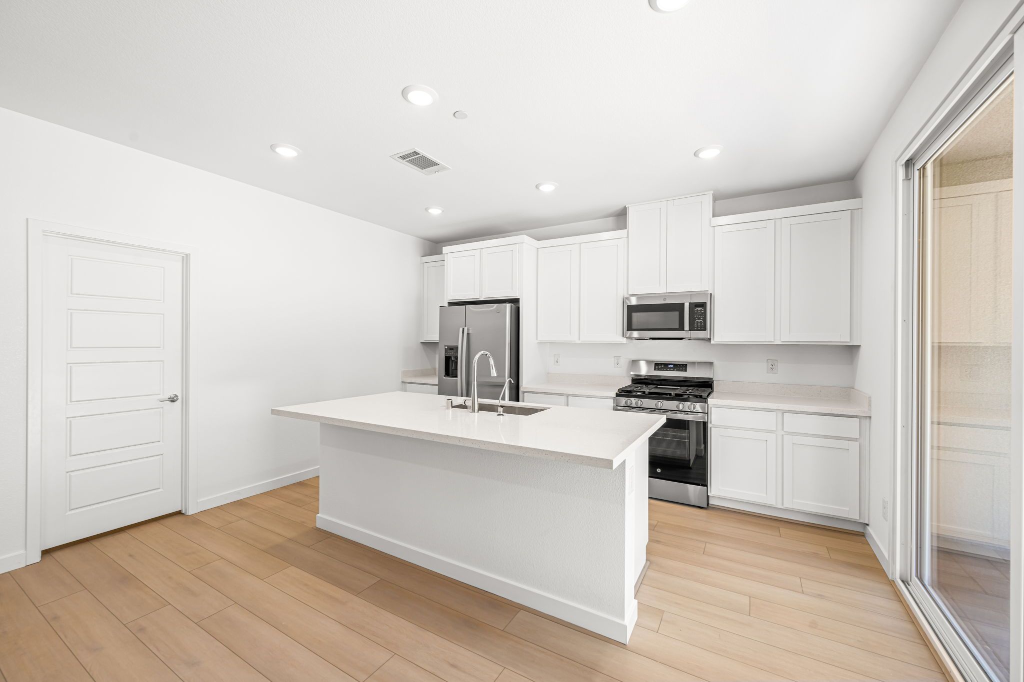 7 web or mls Lennar  1505 CAPRI CASCADES CT 7