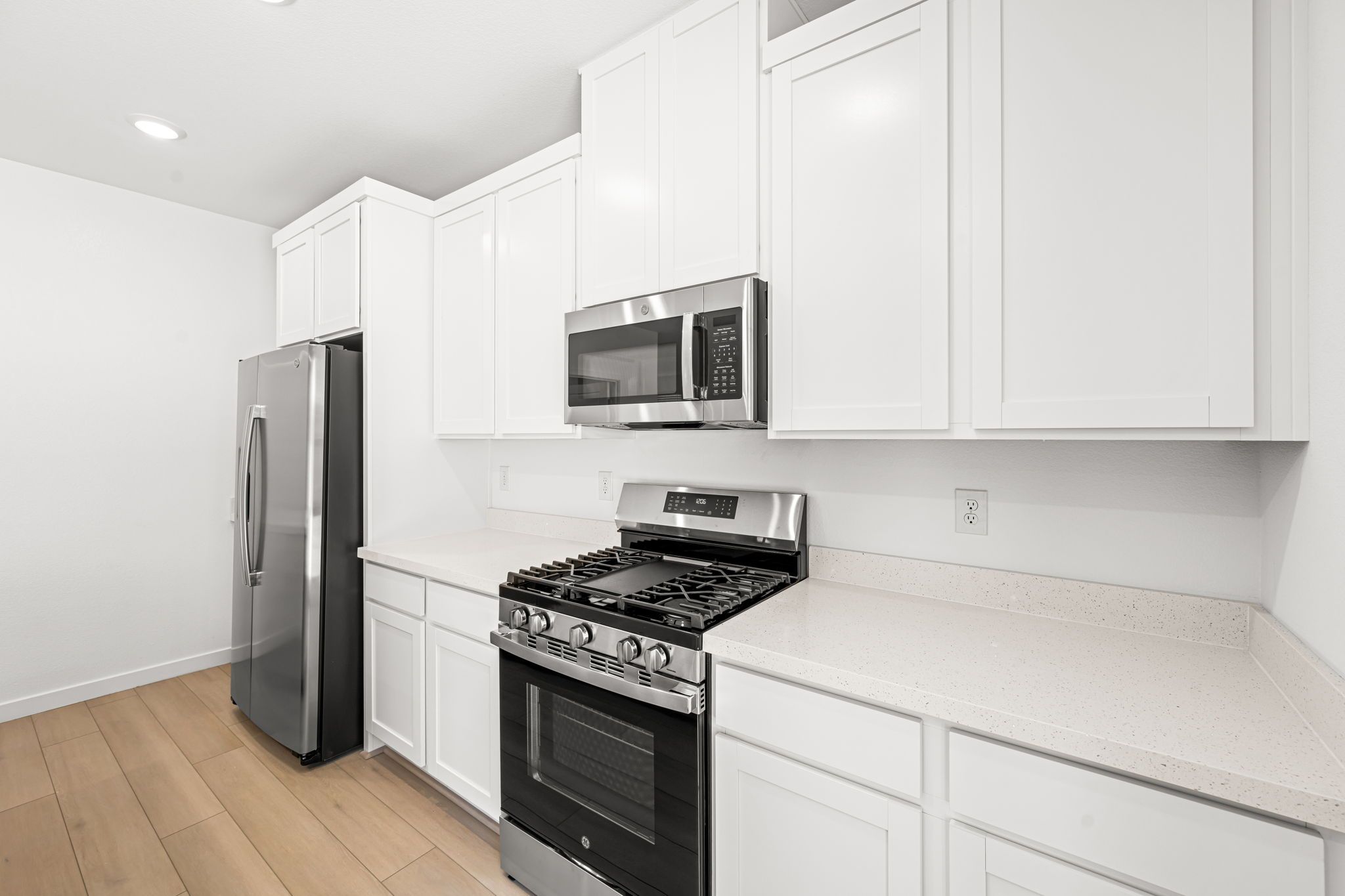 13 web or mls Lennar  1505 CAPRI CASCADES CT 13