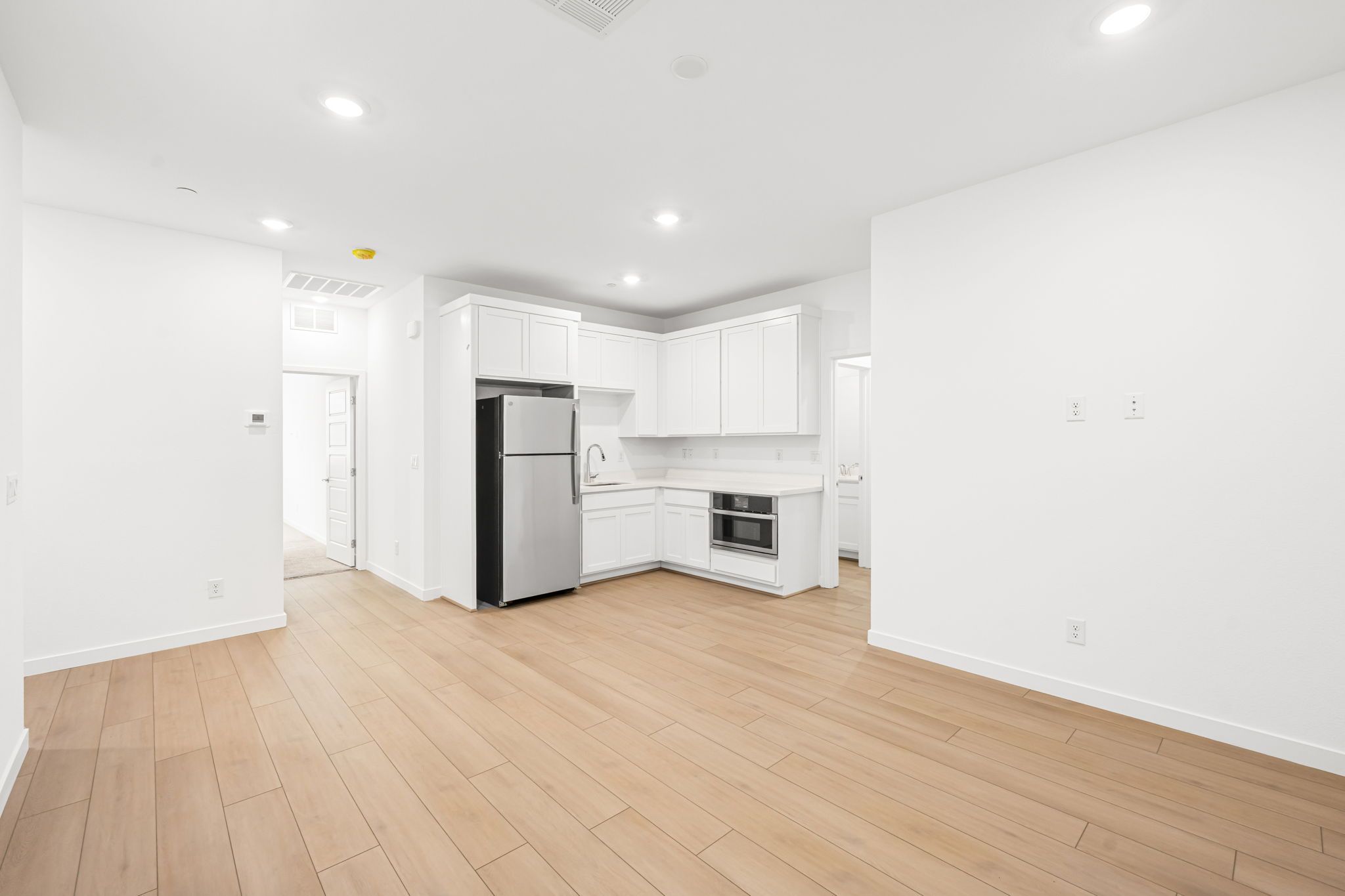 16 web or mls Lennar  1505 CAPRI CASCADES CT 16