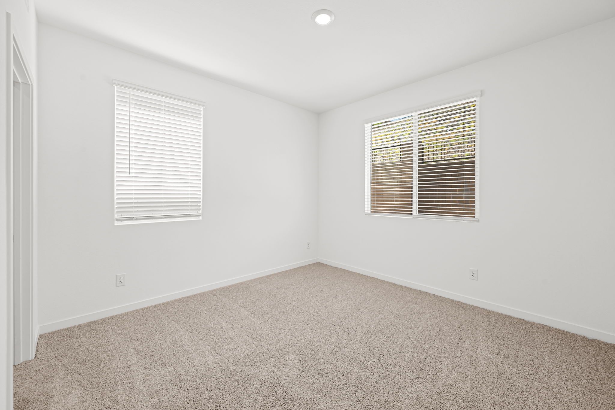 22 web or mls Lennar  1505 CAPRI CASCADES CT 22