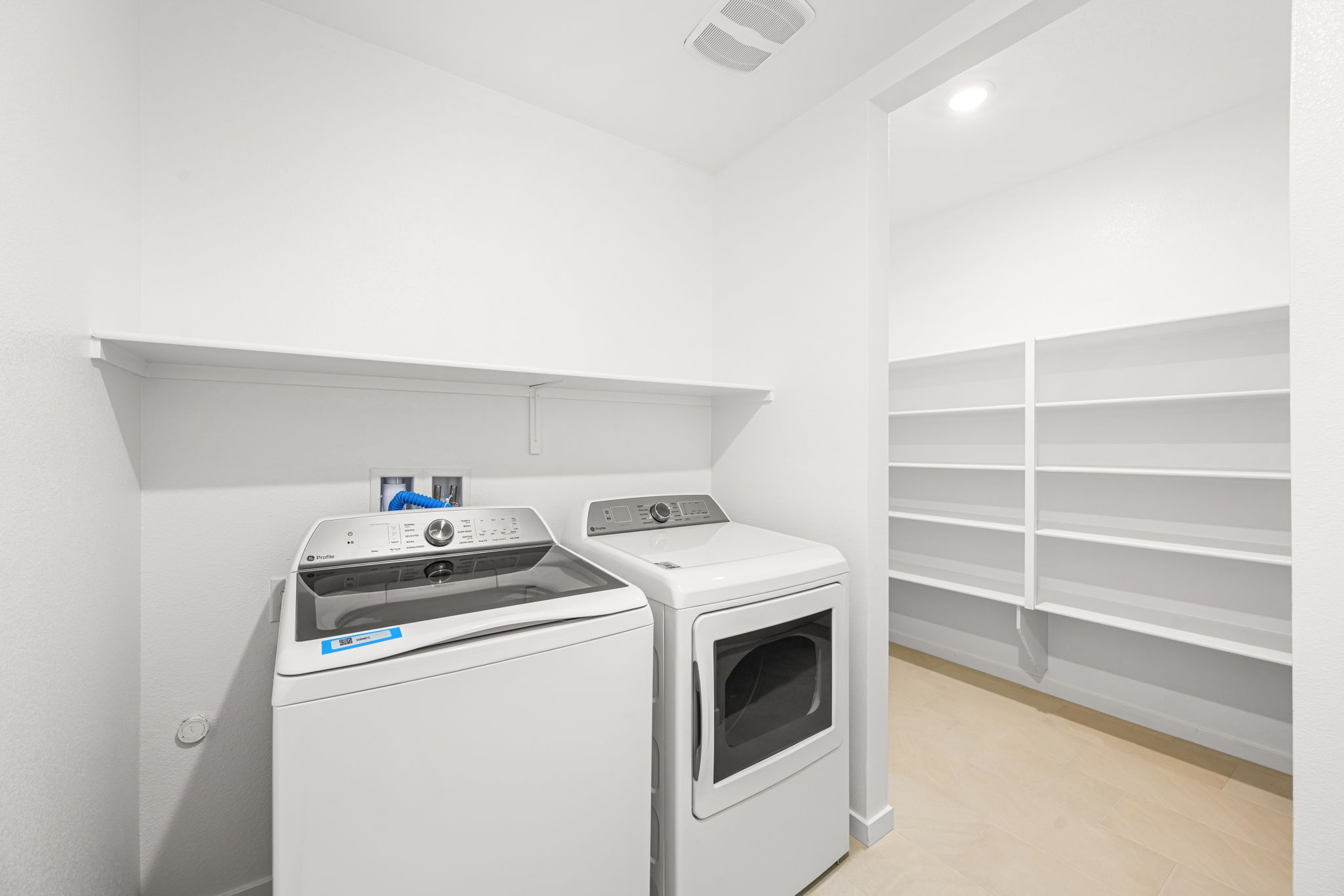 35 web or mls Lennar  1505 CAPRI CASCADES CT 35